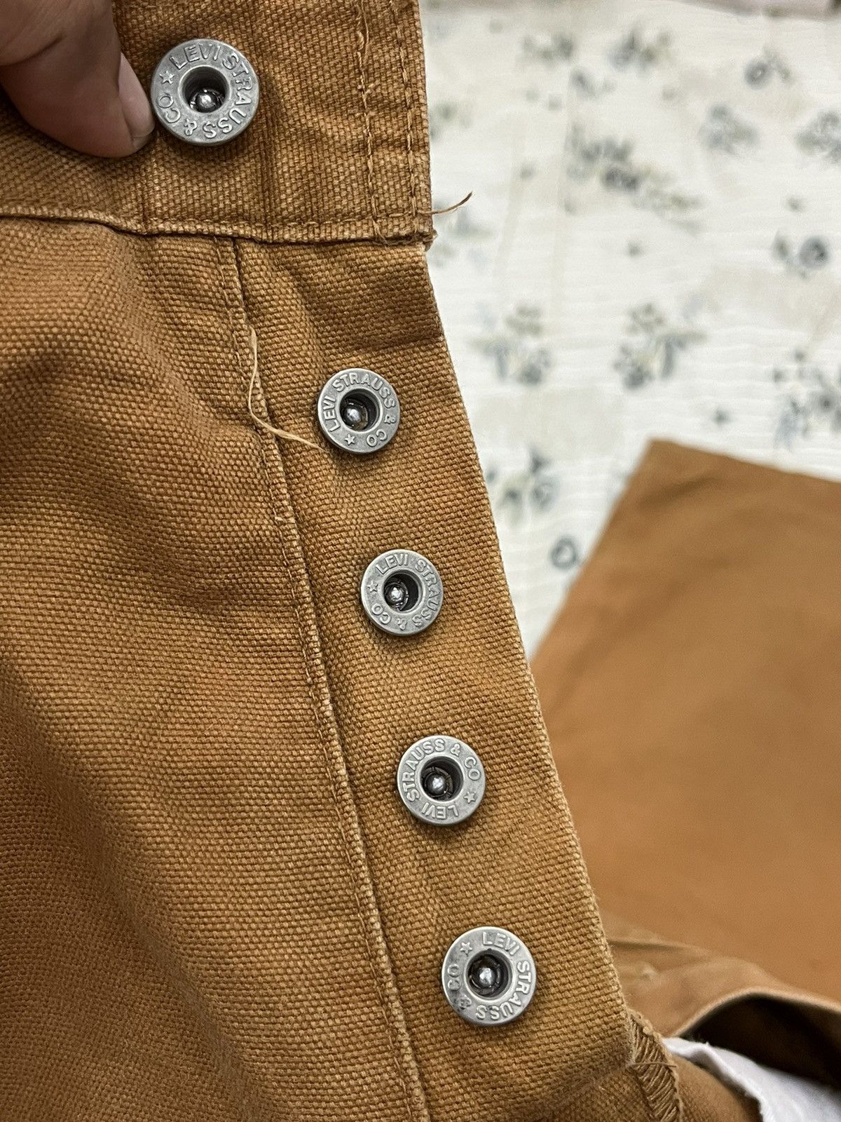 Levi's (Hh). VINTAGE LEVIS BIG E BUCKLE BACK LOT 704 Size US 31 - 9 Thumbnail
