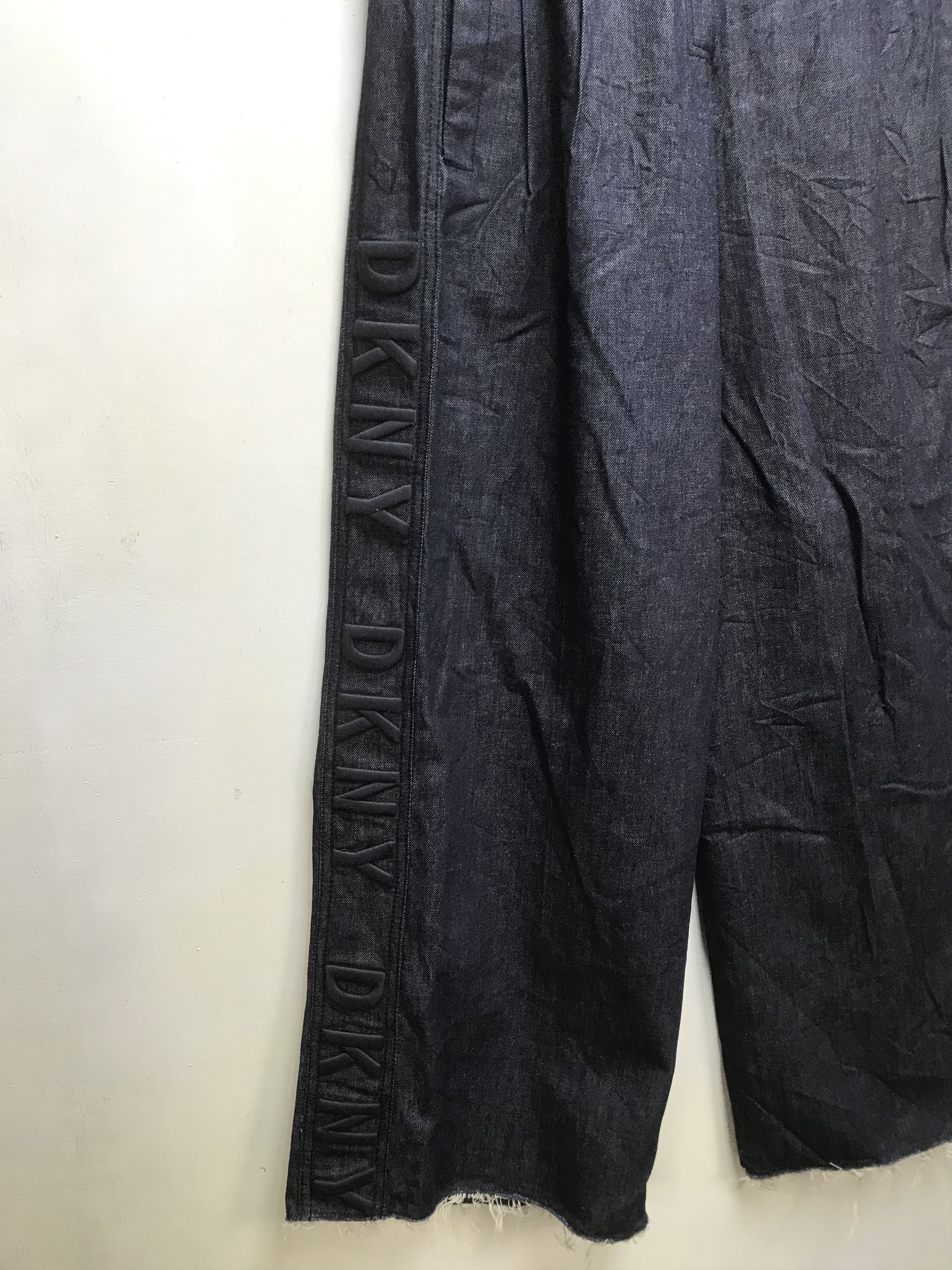 DKNY DKNY Wide Leg and Baggy Spellout Pant Size US 34 / EU 50 - 2 Thumbnail