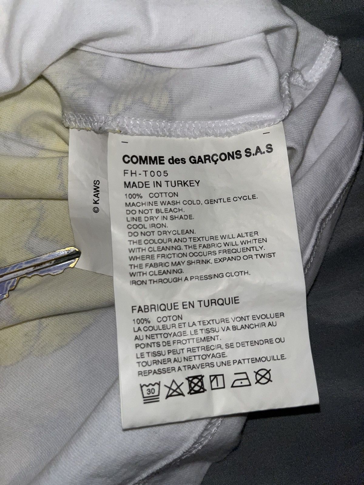 Comme des Garcons SHIRT × Kaws Kaws CDG Comme Des Garcons Shirt White T-shirt Size US XL / EU 56 / 4 - 4 Thumbnail