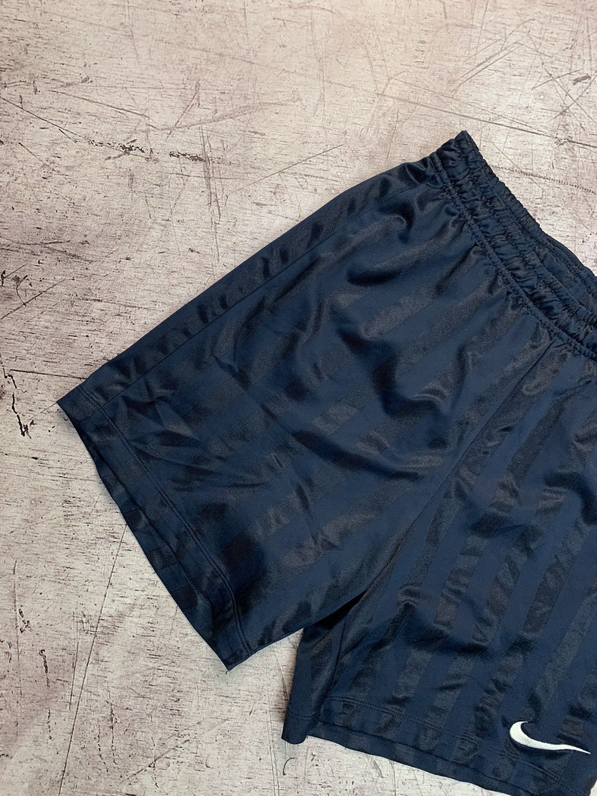 Nike Vintage Nike Y2K ,Mens Shorts Size US 30 / EU 46 - 3 Thumbnail
