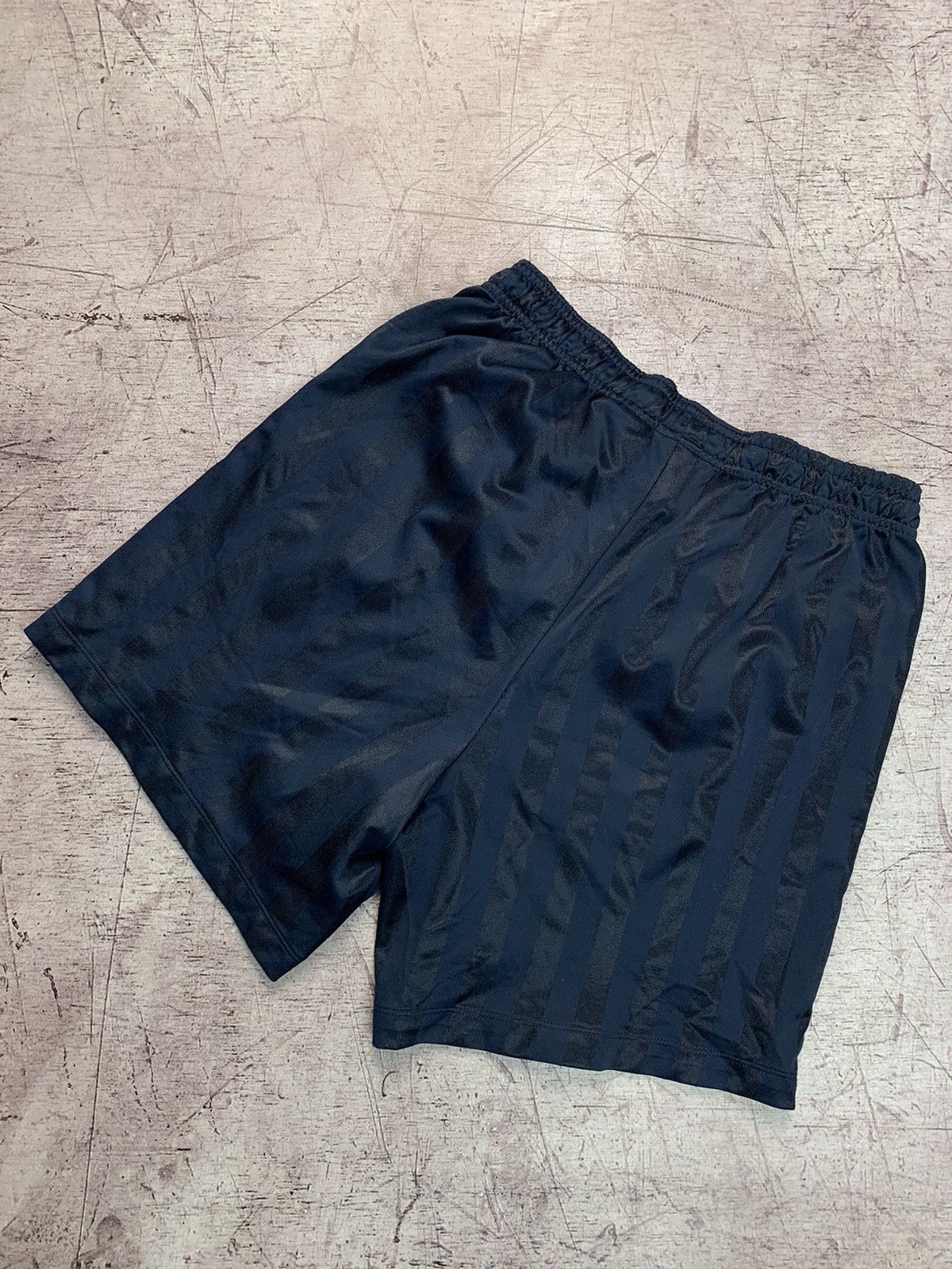 Nike Vintage Nike Y2K ,Mens Shorts Size US 30 / EU 46 - 2 Thumbnail