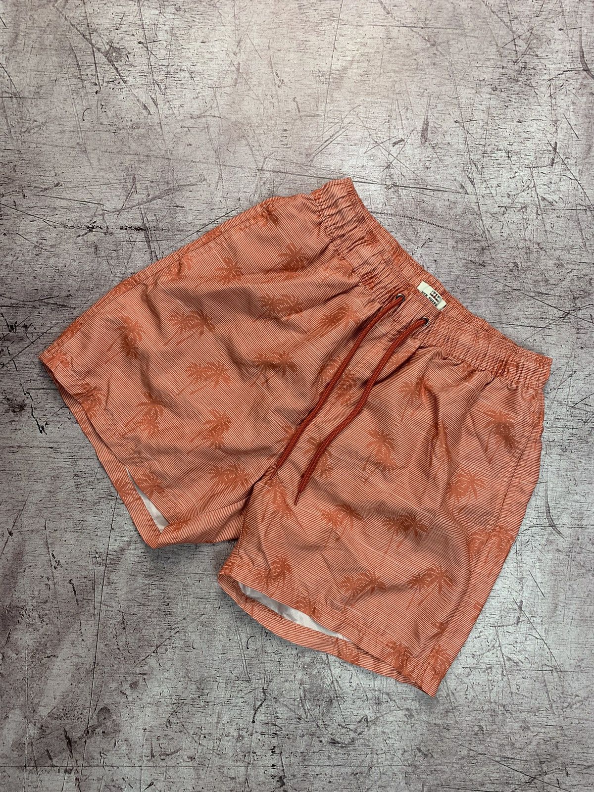 Ben Sherman Vintage Ben Sherman Palm Shorts Size US 34 / EU 50 - 1 Thumbnail