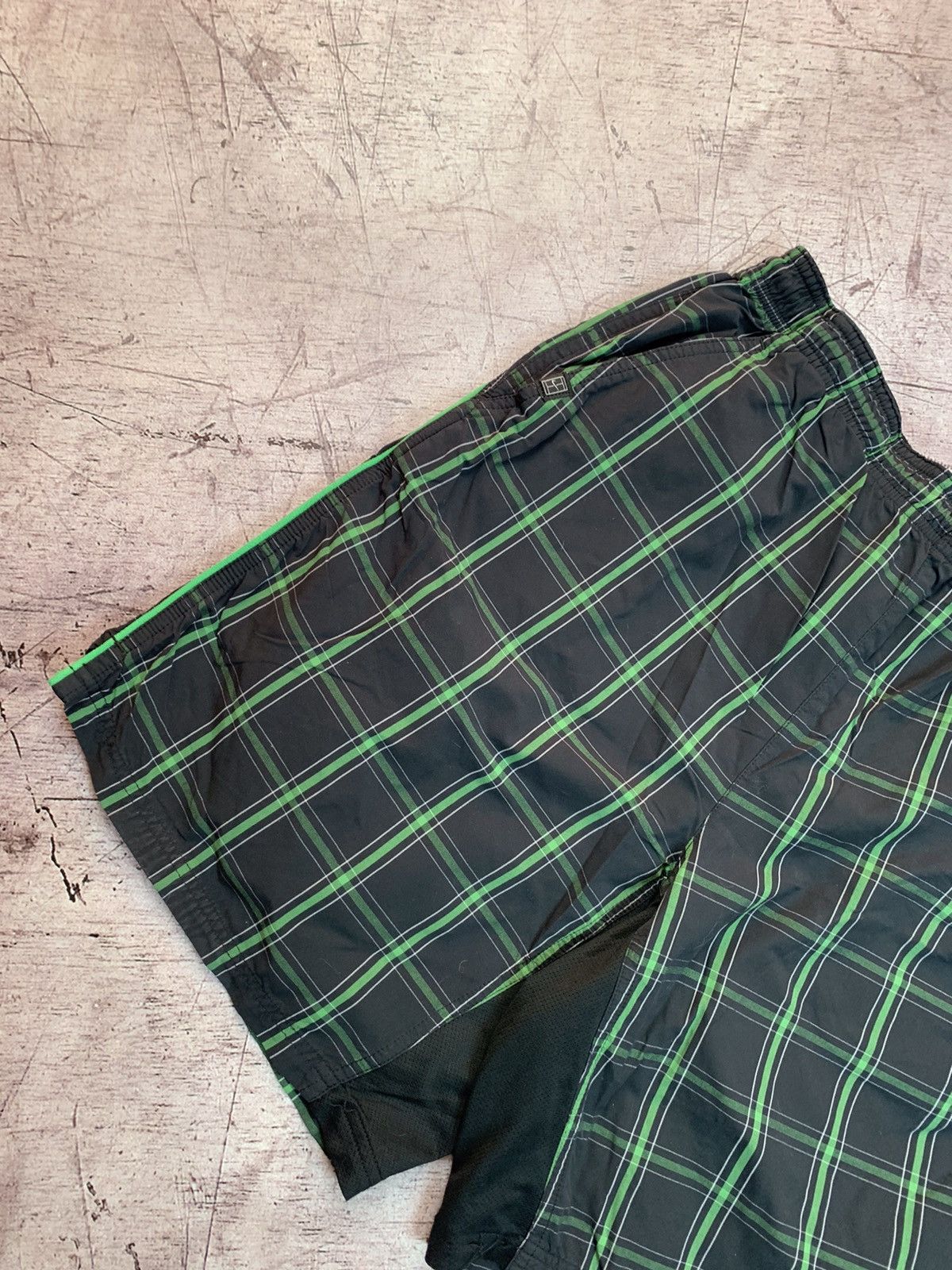 Nike × Vintage Vintage Nike Y2K Hype Mens Shorts Size US 34 / EU 50 - 6 Thumbnail