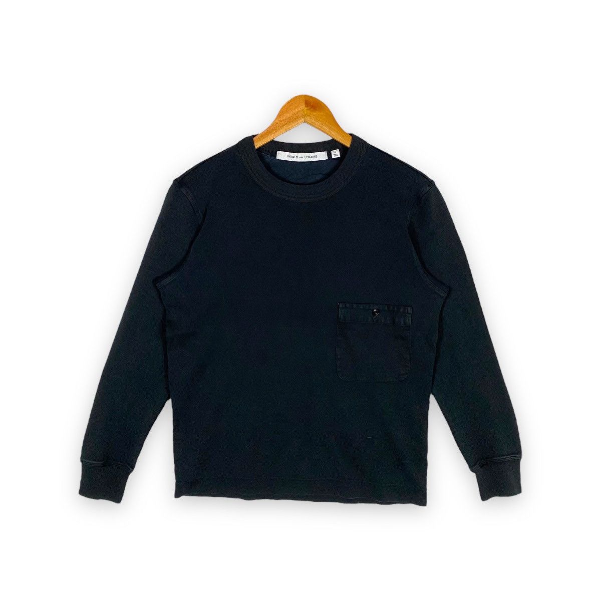 UNIQLO LEMAIRE BLACK CASUAL POCKET T SHIRT