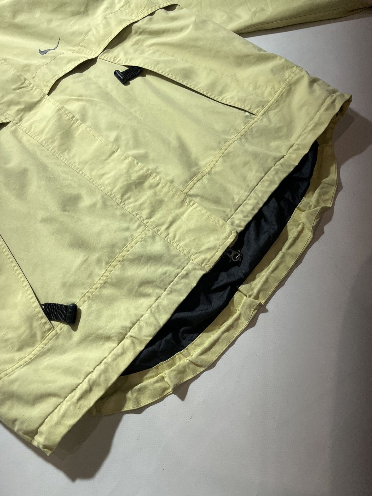 Nike Nike Acg Vintage Women’s Jacket Size L / US 10 / IT 46 - 4 Thumbnail
