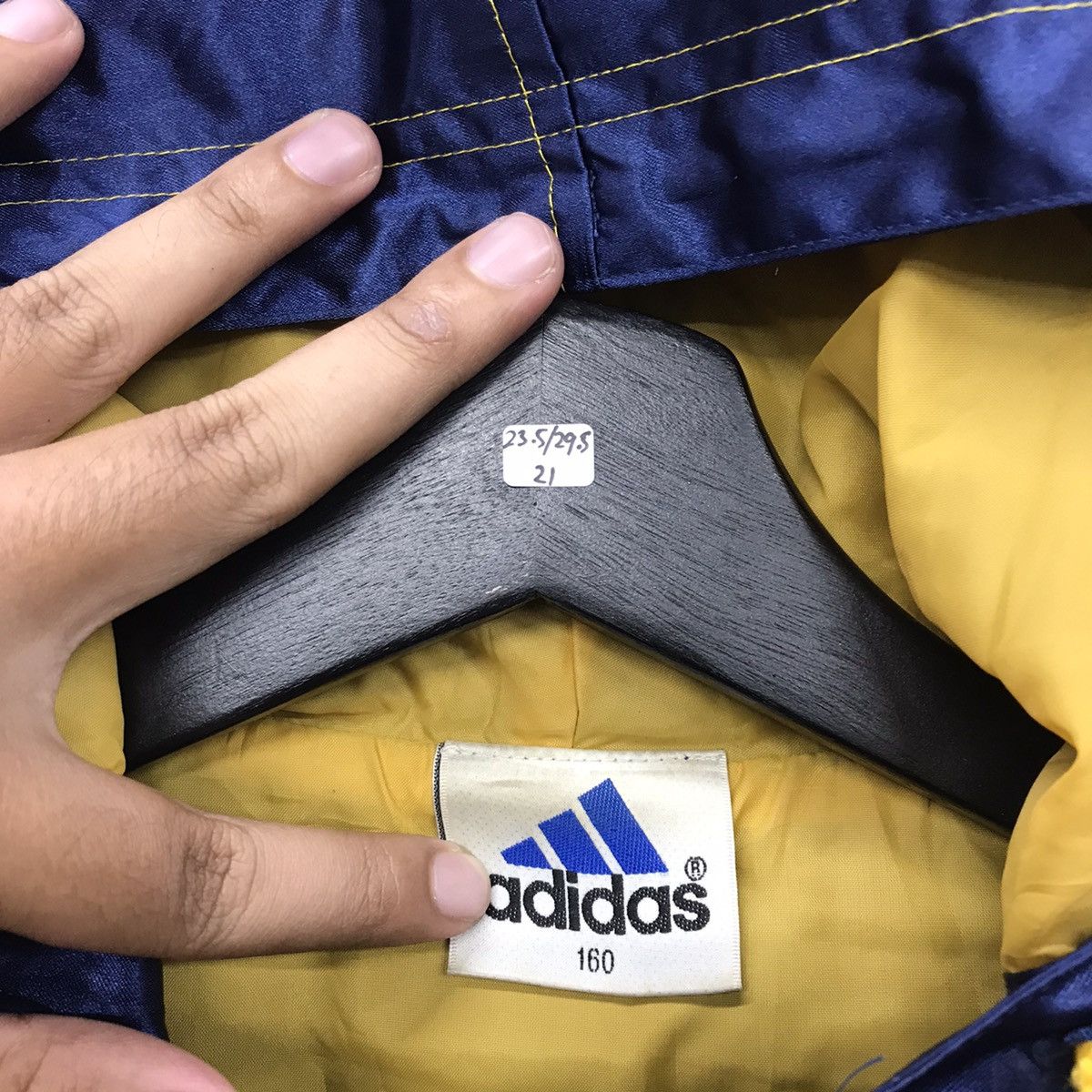 Adidas × Vintage Rare!! Vintage Adidas Big Logo Light Jacket Size US M / EU 48-50 / 2 - 23 Thumbnail