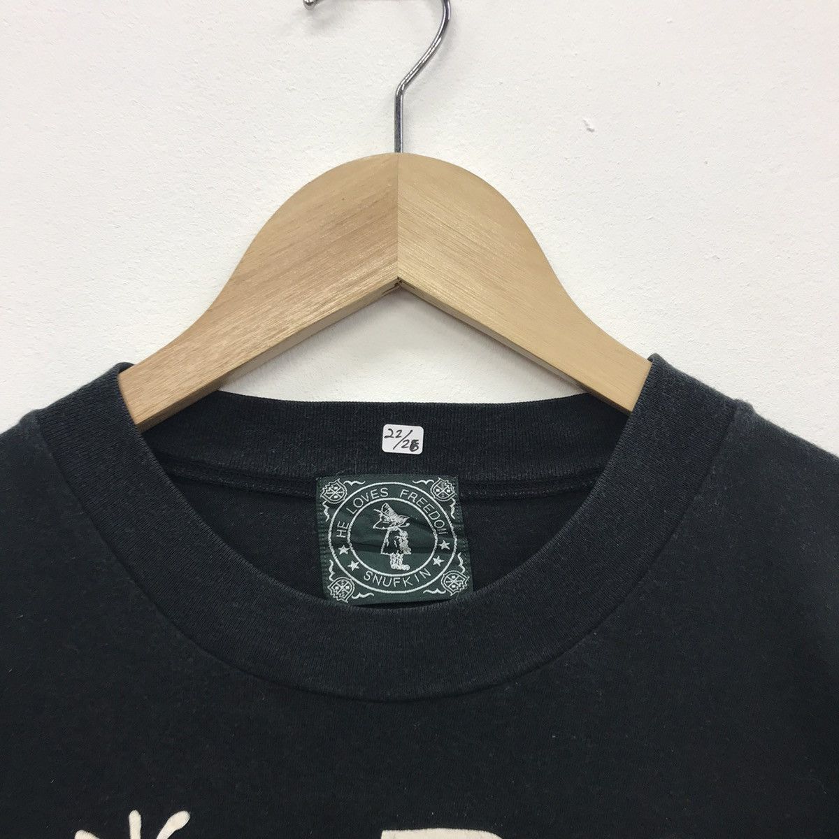 Cartoon Network × Japanese Brand × Vintage Rare!! Vintage 1990 Snufkin Moomintrolls Big Printed Tshirt Size US L / EU 52-54 / 3 - 3 Thumbnail