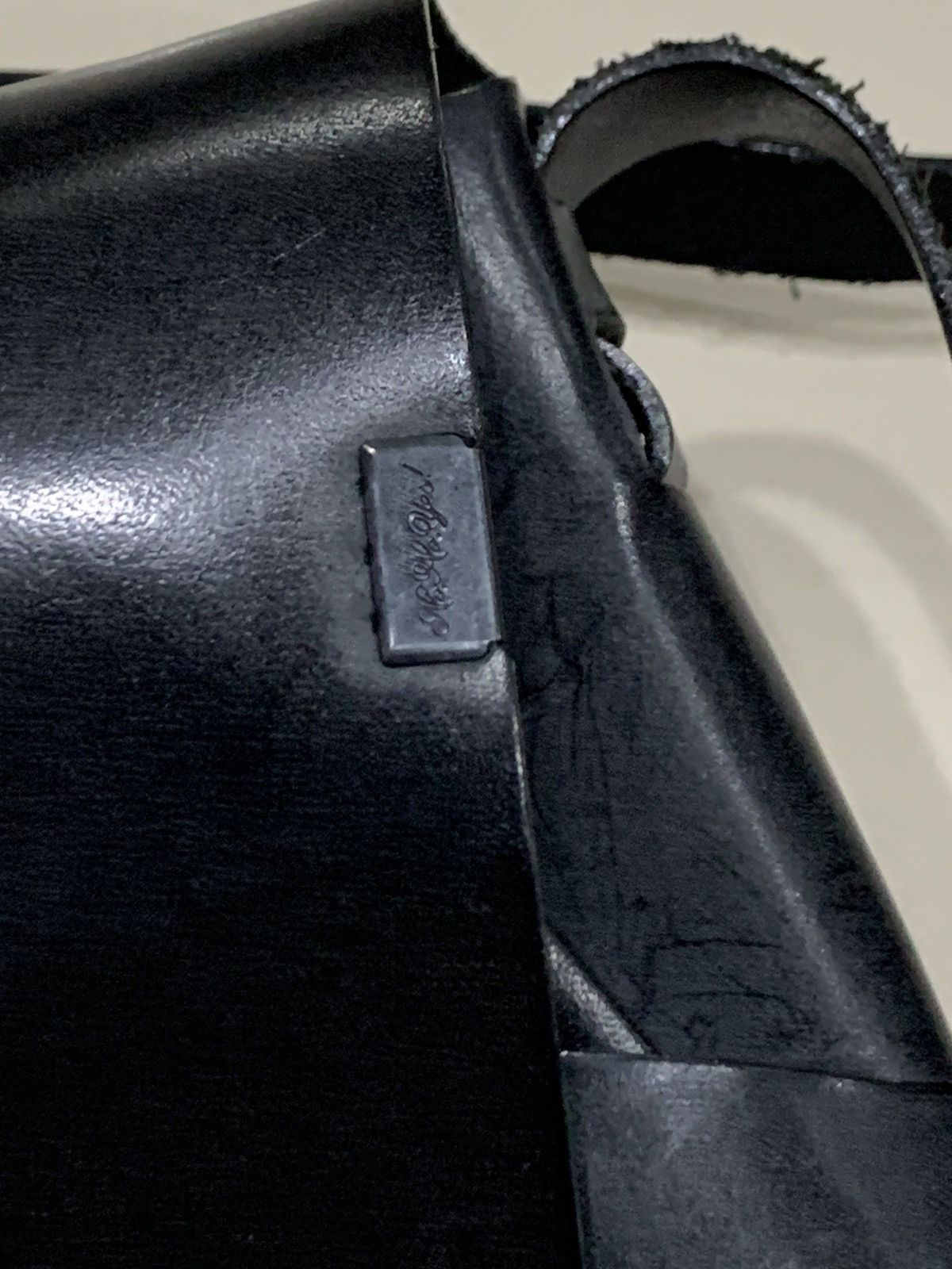 Japanese Brand NO.NO.YES! SHOSA ORIGAMI FULL LEATHER SLING BAG Size ONE SIZE - 10 Thumbnail