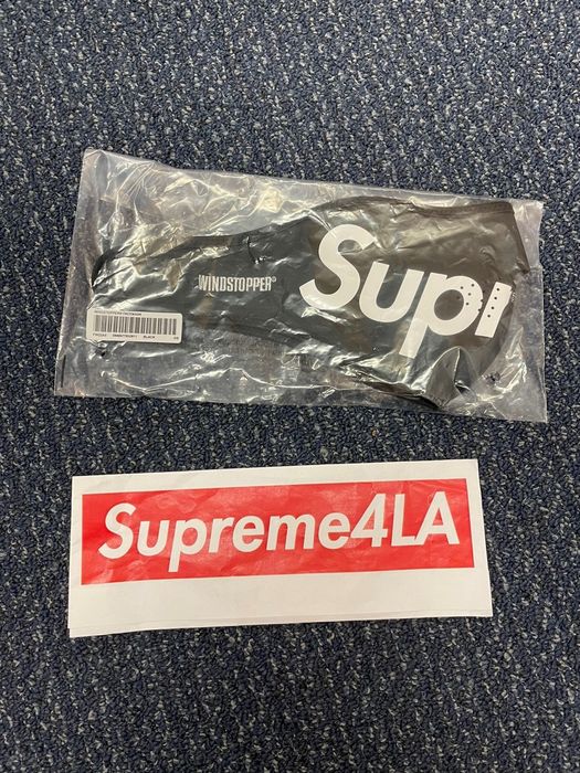 Supreme Supreme WINDSTOPPER Facemask Black in Hand | Grailed