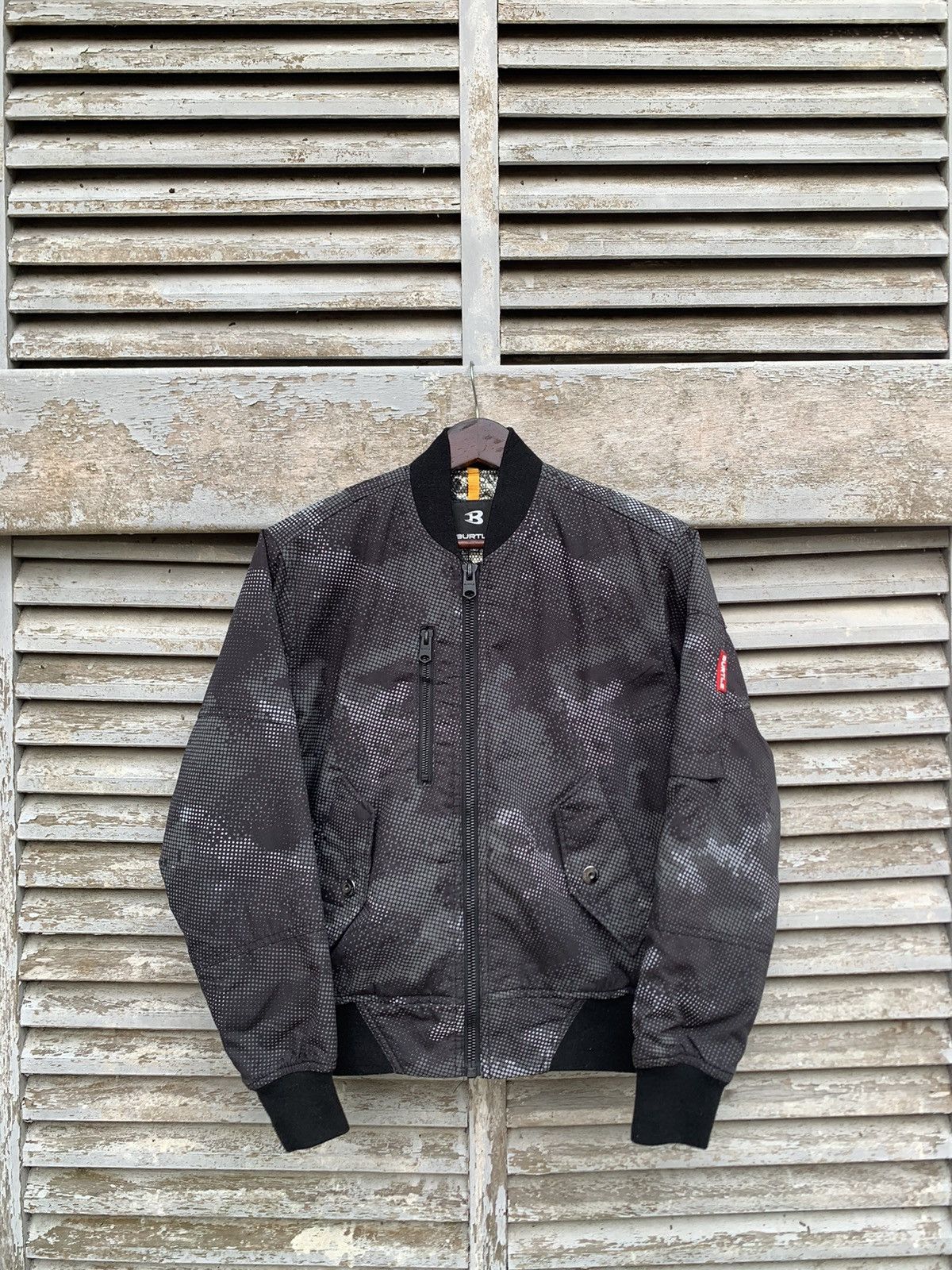 Japanese Brand 🪖Japanese Brand BURTLE Black Camo Bomber Jacket Size US XS / EU 42 / 0 - 4 Thumbnail
