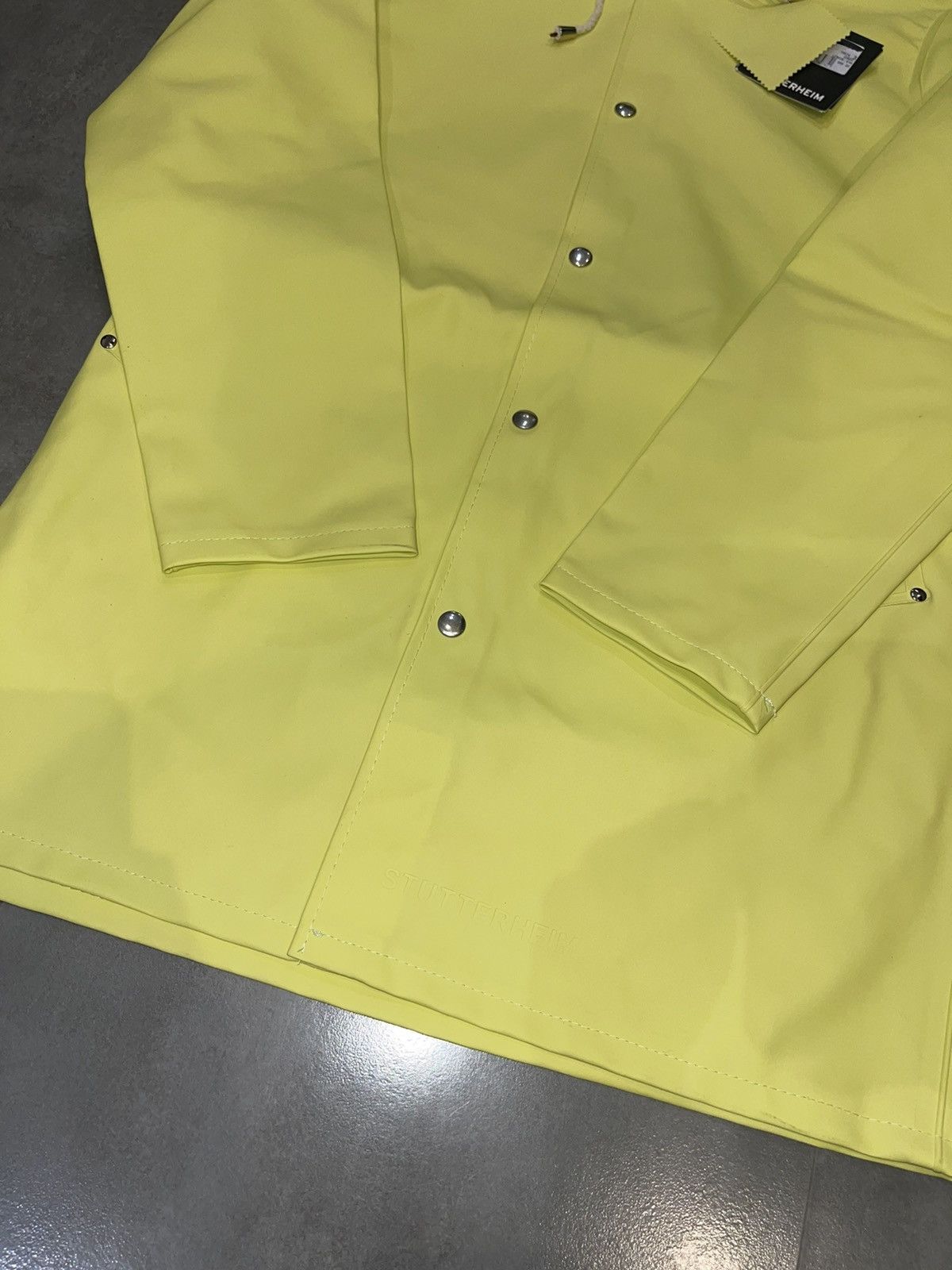 Stutterheim DS! Stutterheim Stockholm Lemon Raincoat Size US M / EU 48-50 / 2 - 8 Thumbnail