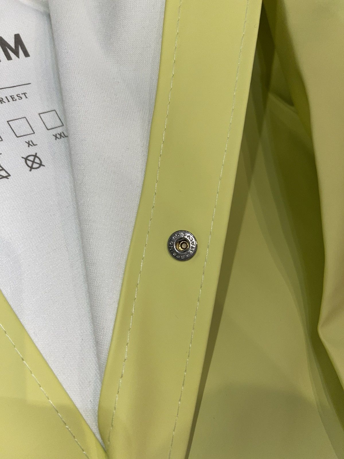 Stutterheim DS! Stutterheim Stockholm Lemon Raincoat Size US M / EU 48-50 / 2 - 15 Thumbnail