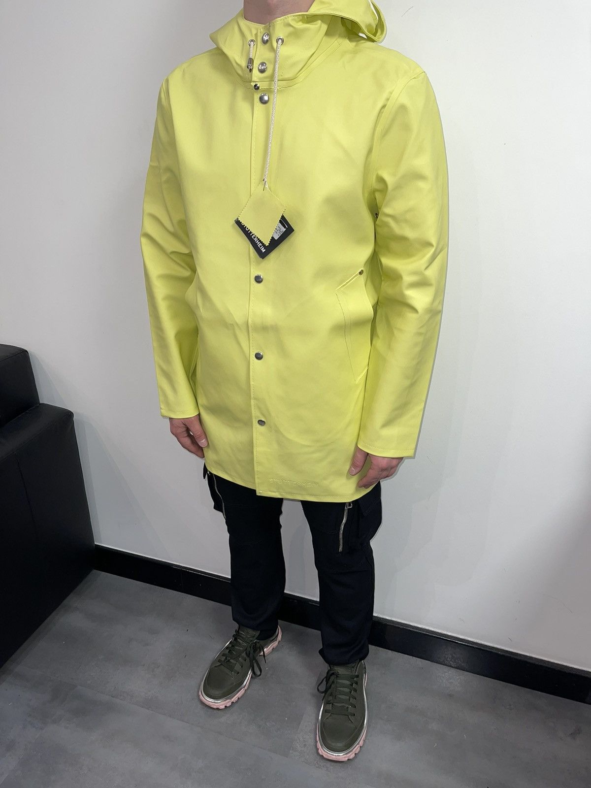 Stutterheim DS! Stutterheim Stockholm Lemon Raincoat Size US M / EU 48-50 / 2 - 4 Thumbnail