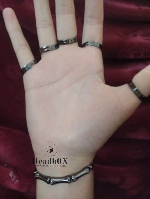 Jewelry Hand Skull Skeleton Bracelet (Black) Size ONE SIZE - 4 Thumbnail