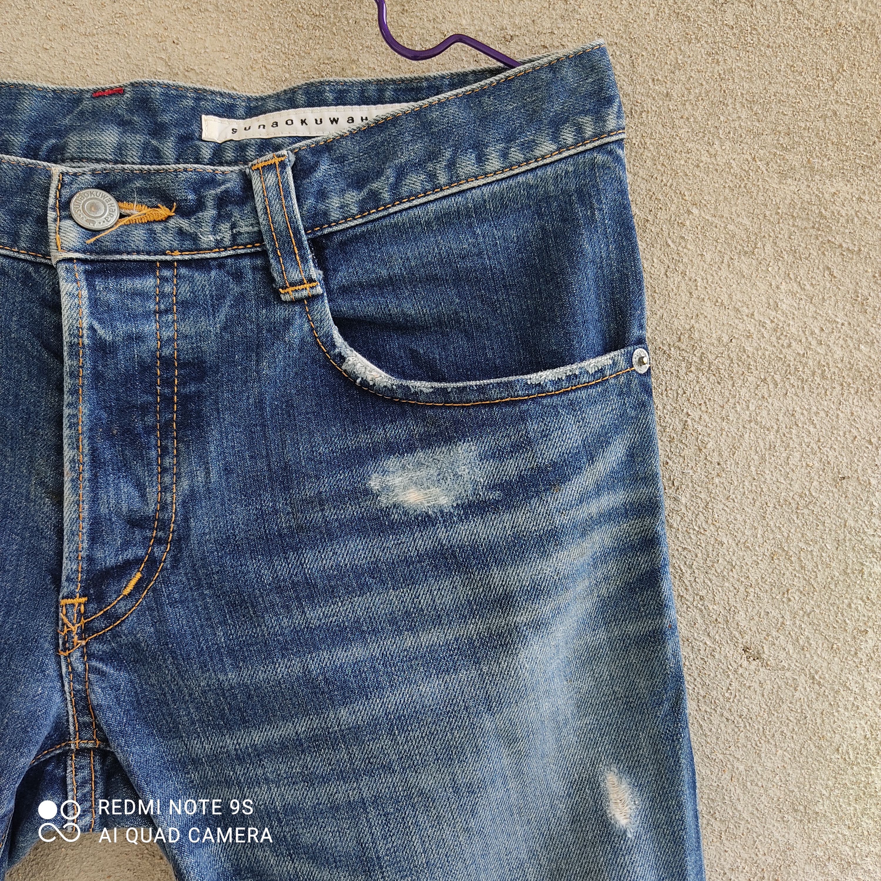Issey Miyake Issey Miyake Sunaokuwahara Buckleback Distressed Denime Size 32" / US 10 / IT 46 - 7 Thumbnail