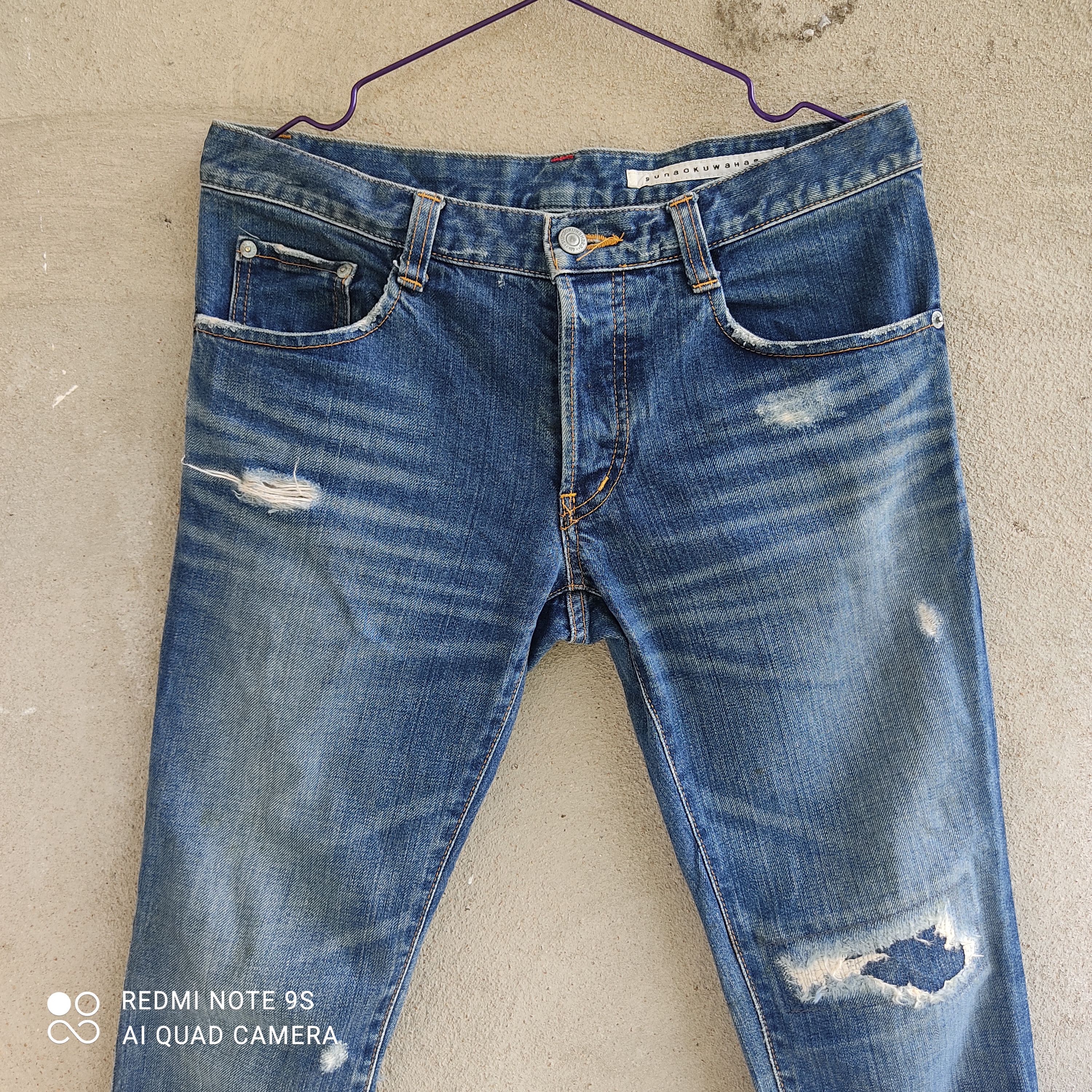 Issey Miyake Issey Miyake Sunaokuwahara Buckleback Distressed Denime Size 32" / US 10 / IT 46 - 4 Thumbnail