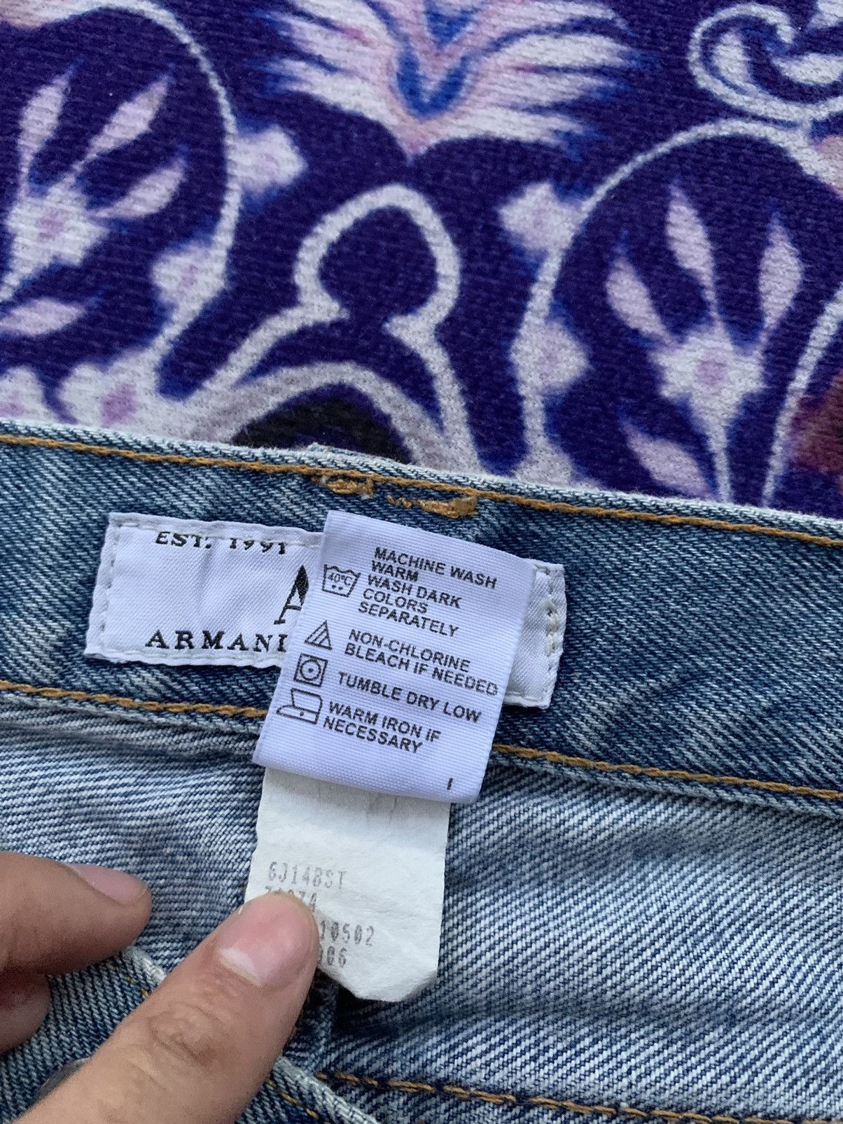 Armani Exchange Vintage Armani Exchange Distressed Denim Size US 33 - 7 Thumbnail