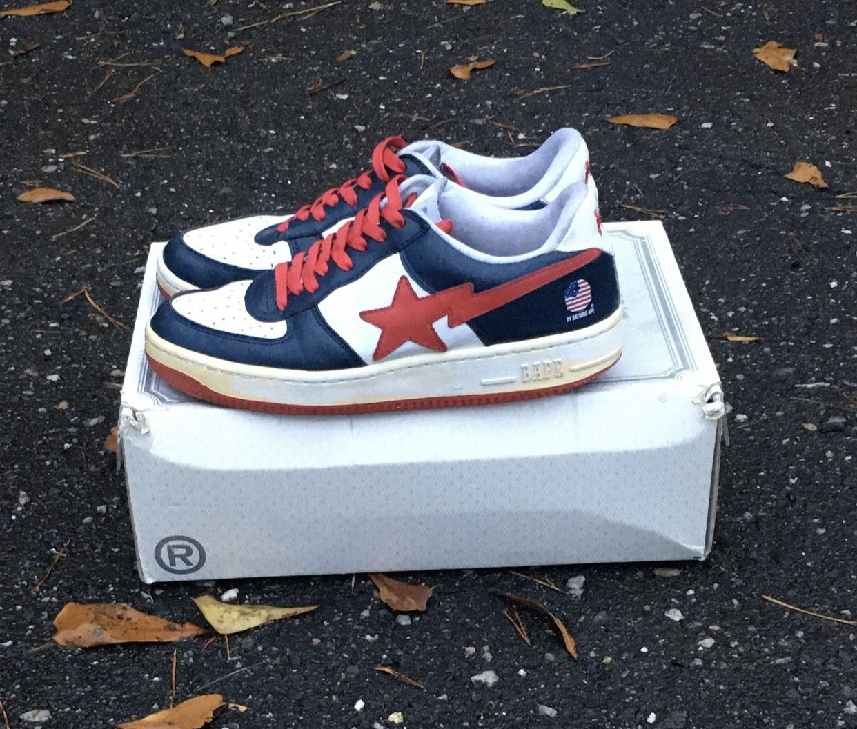 Bape Bape low top bapestas Size US 10.5 / EU 43-44 - 3 Thumbnail