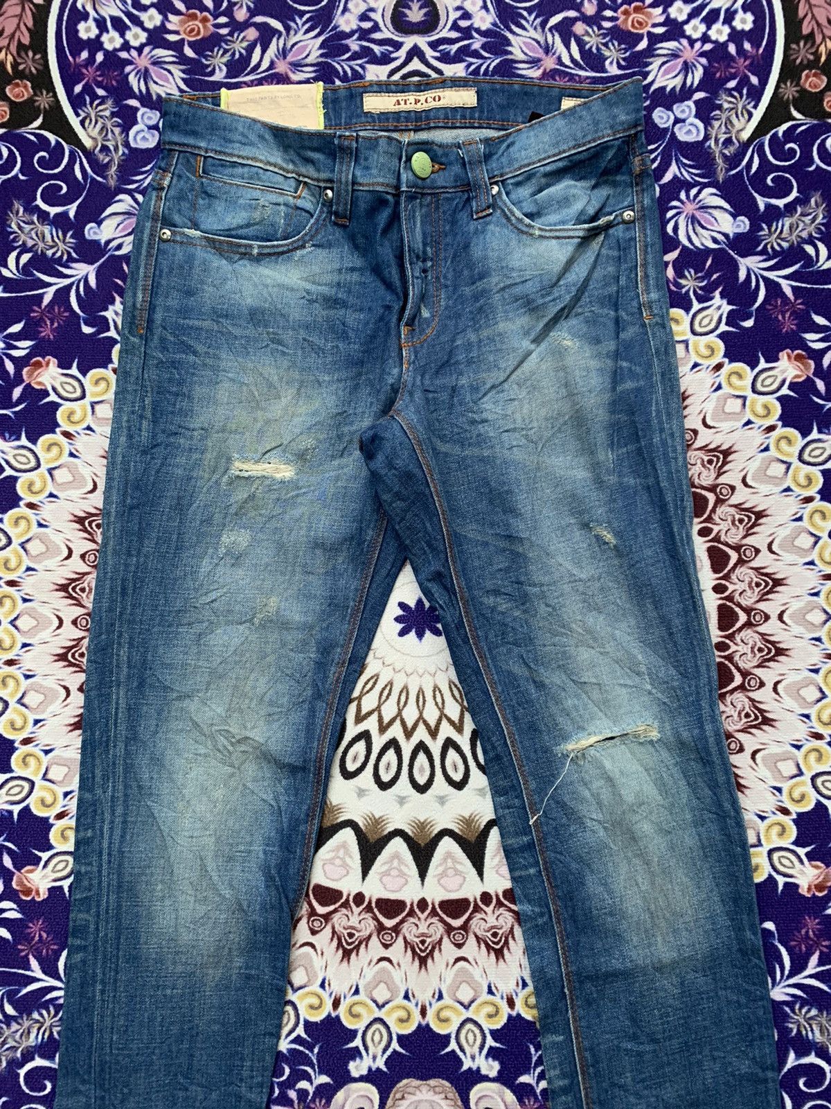 AT.P.CO × Designer AT.P.CO Italy Distressed Denim Size US 33 - 2 Thumbnail