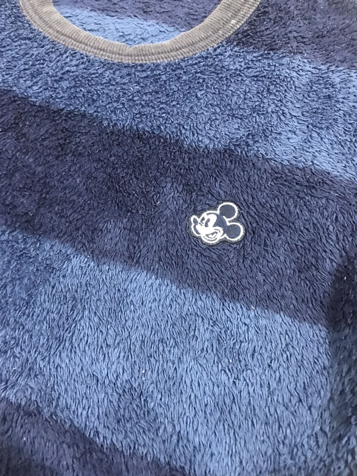 Disney × Uniqlo Vintage Disney Mickey Mouse Fleece Sweatshirt Stretwear Size L / US 10 / IT 46 - 4 Thumbnail