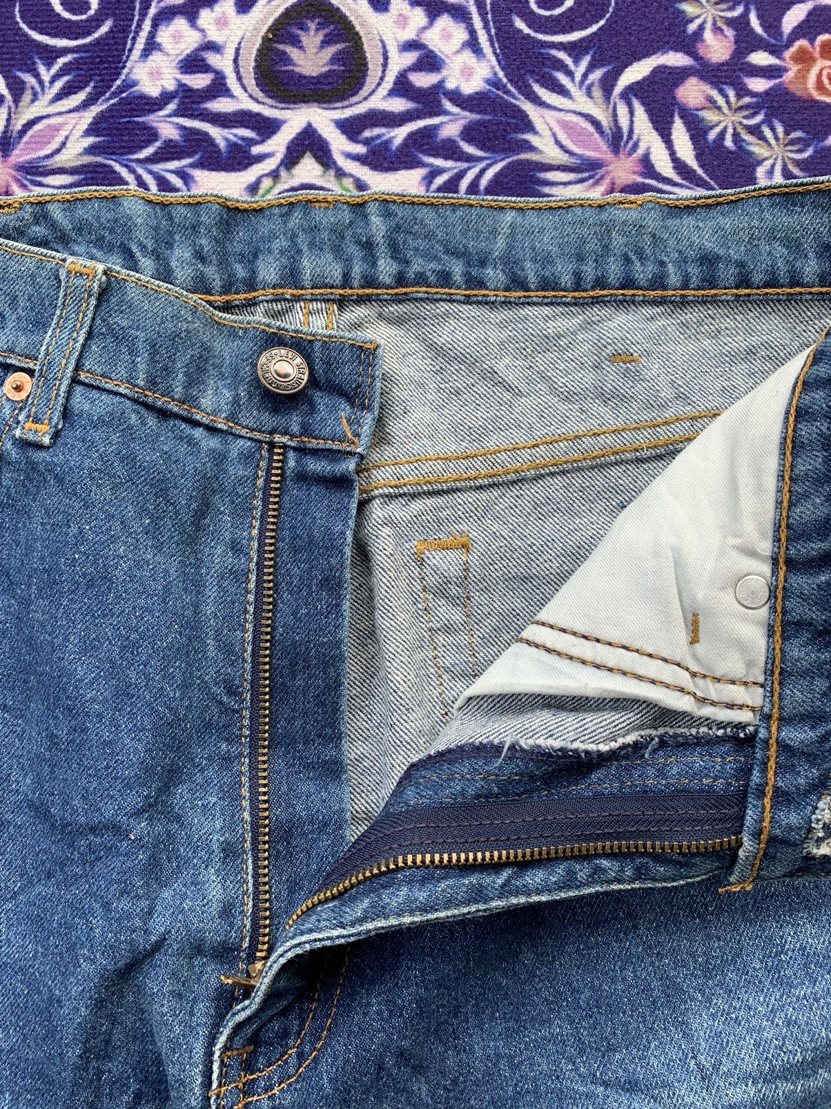 Levi's Vintage Levis 616 Faded Wash Denim Size US 34 / EU 50 - 3 Thumbnail