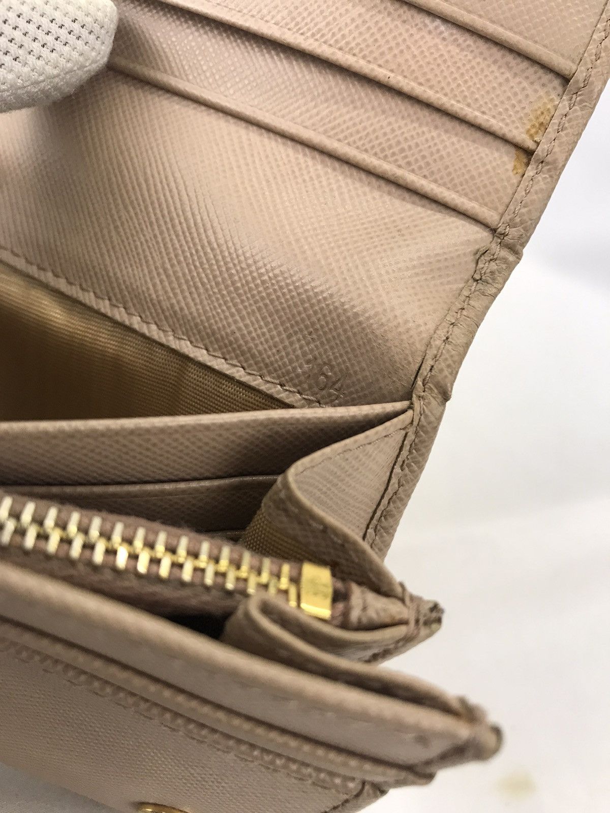 Prada ❌Last Drop❌ Authentic Prada Long wallet Size ONE SIZE - 12 Thumbnail