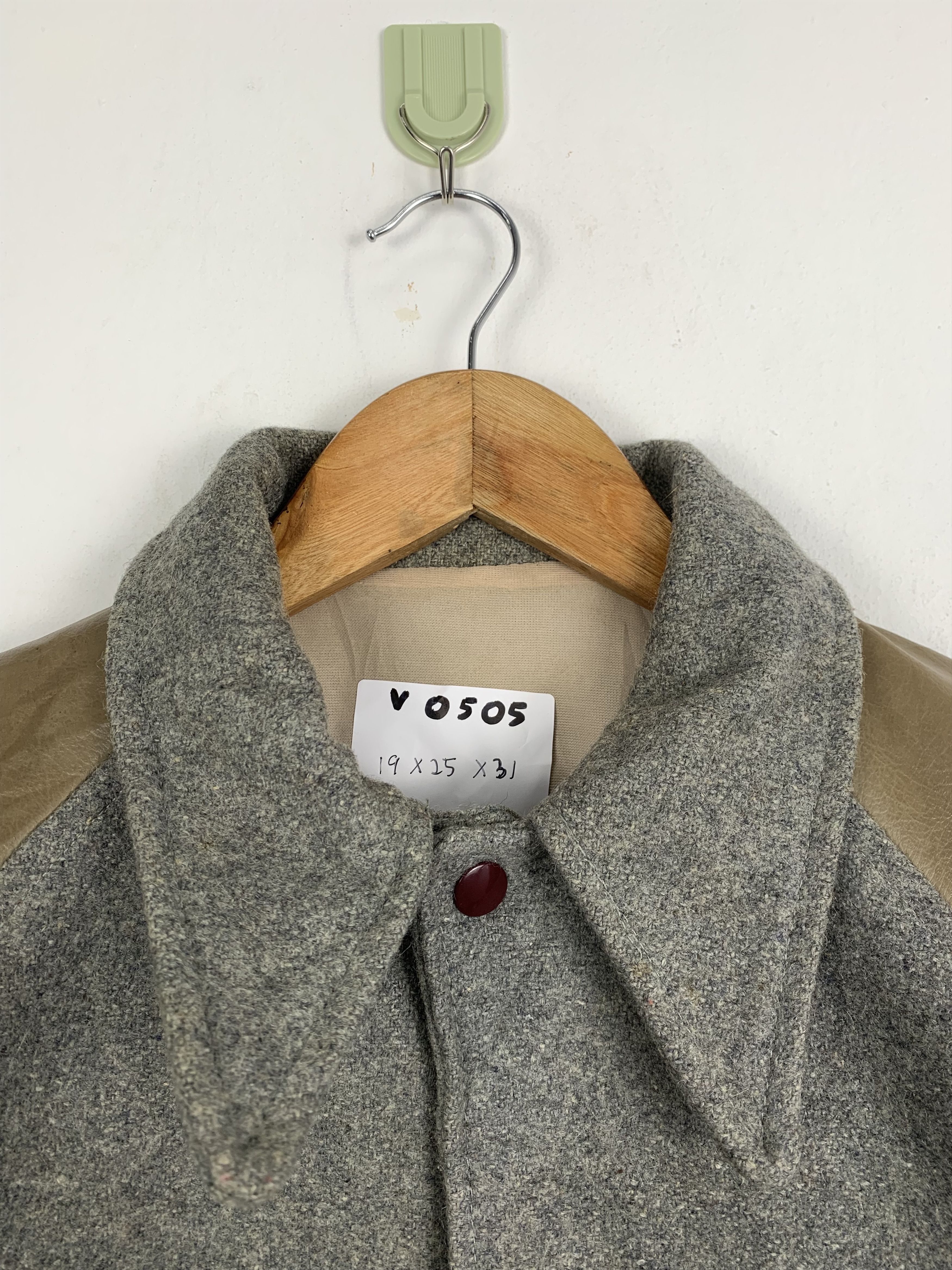 Japanese Brand Vintage 70s Japanese Brand Sleeve Leather Varsity V0505 Size US M / EU 48-50 / 2 - 8 Thumbnail