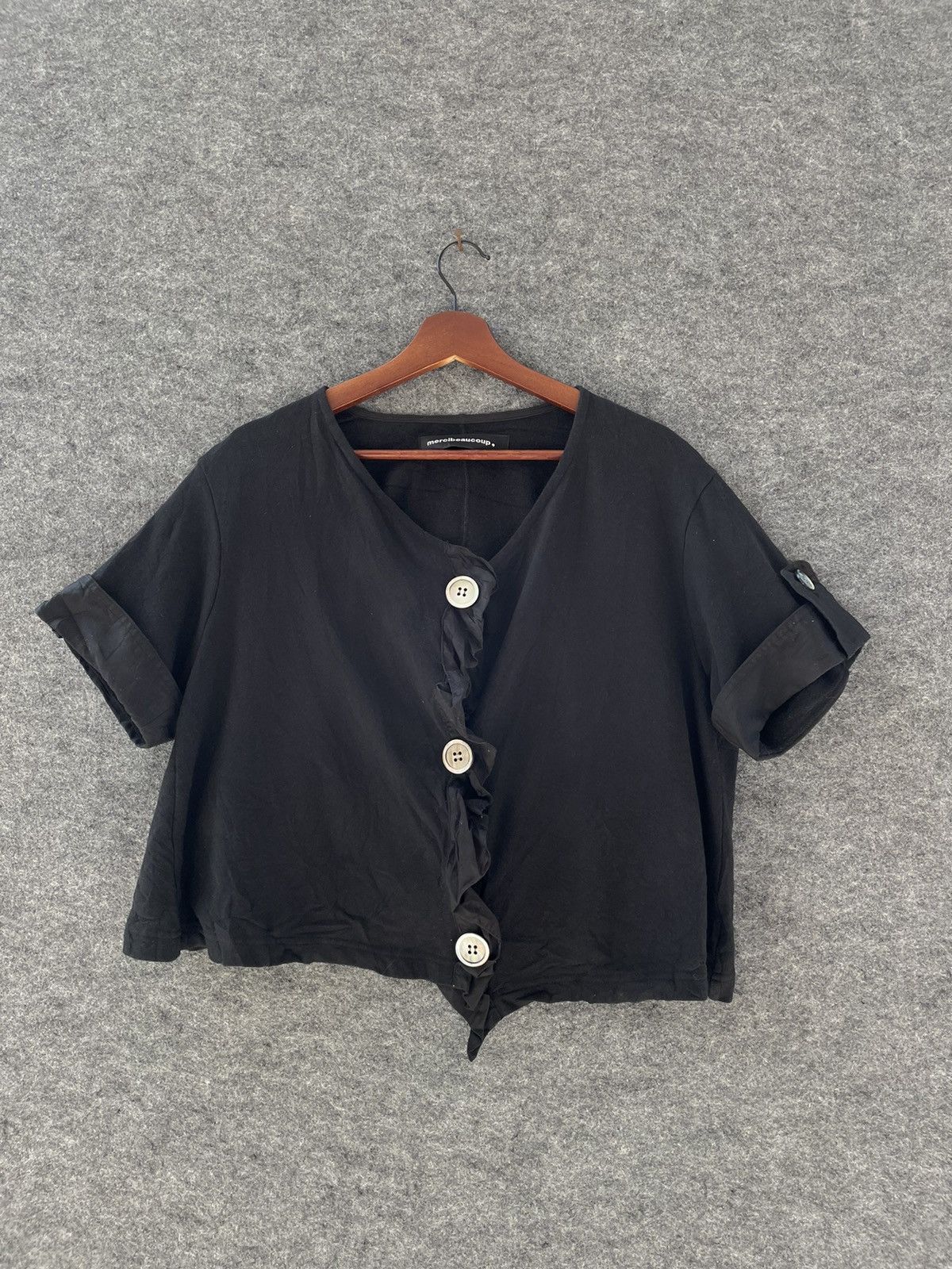 Issey Miyake ISSEY MIYAKE MERCIBEAUCOP CROP TOP Size S / US 4 / IT 40 - 1 Thumbnail