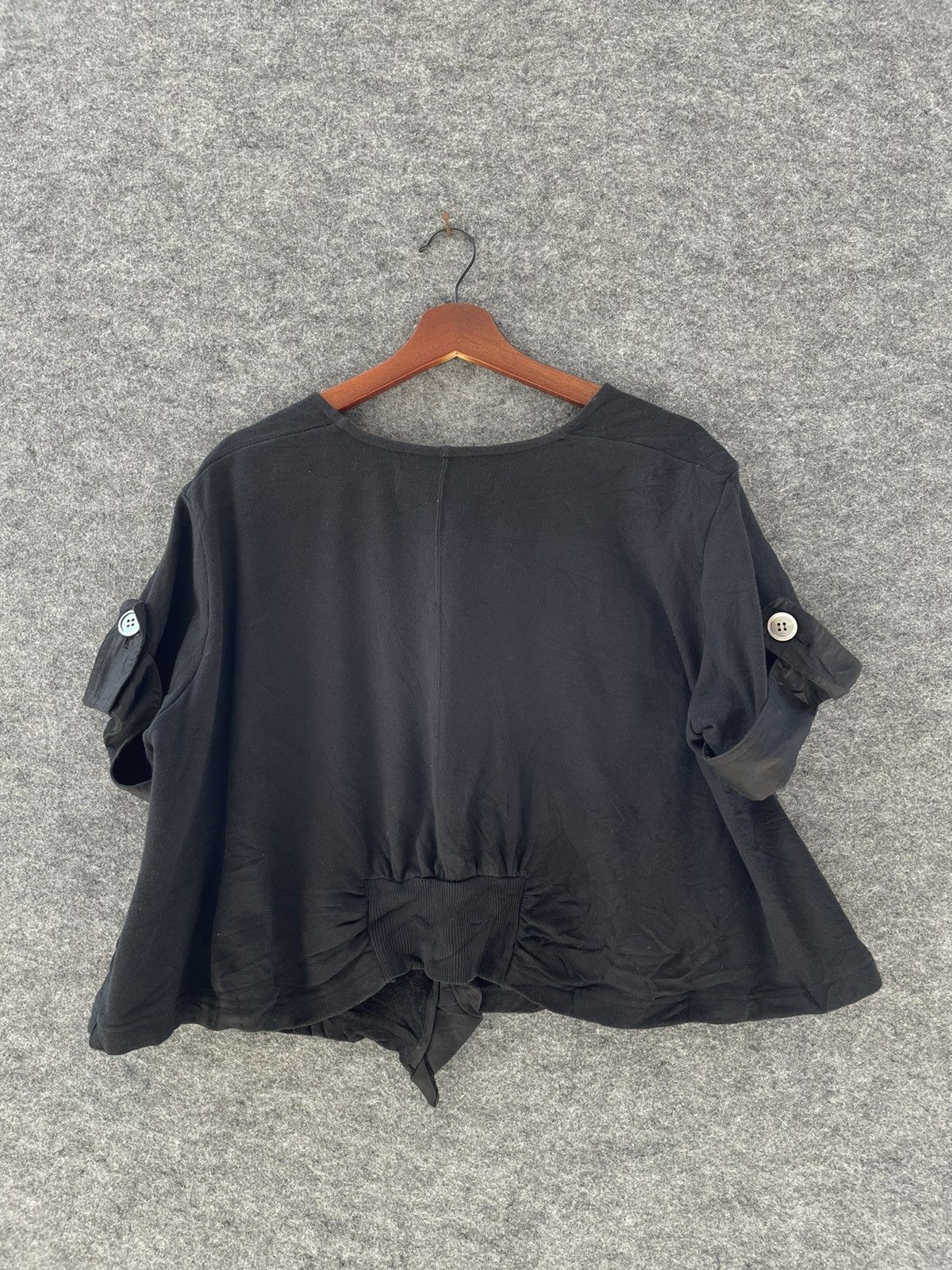 Issey Miyake ISSEY MIYAKE MERCIBEAUCOP CROP TOP Size S / US 4 / IT 40 - 3 Thumbnail