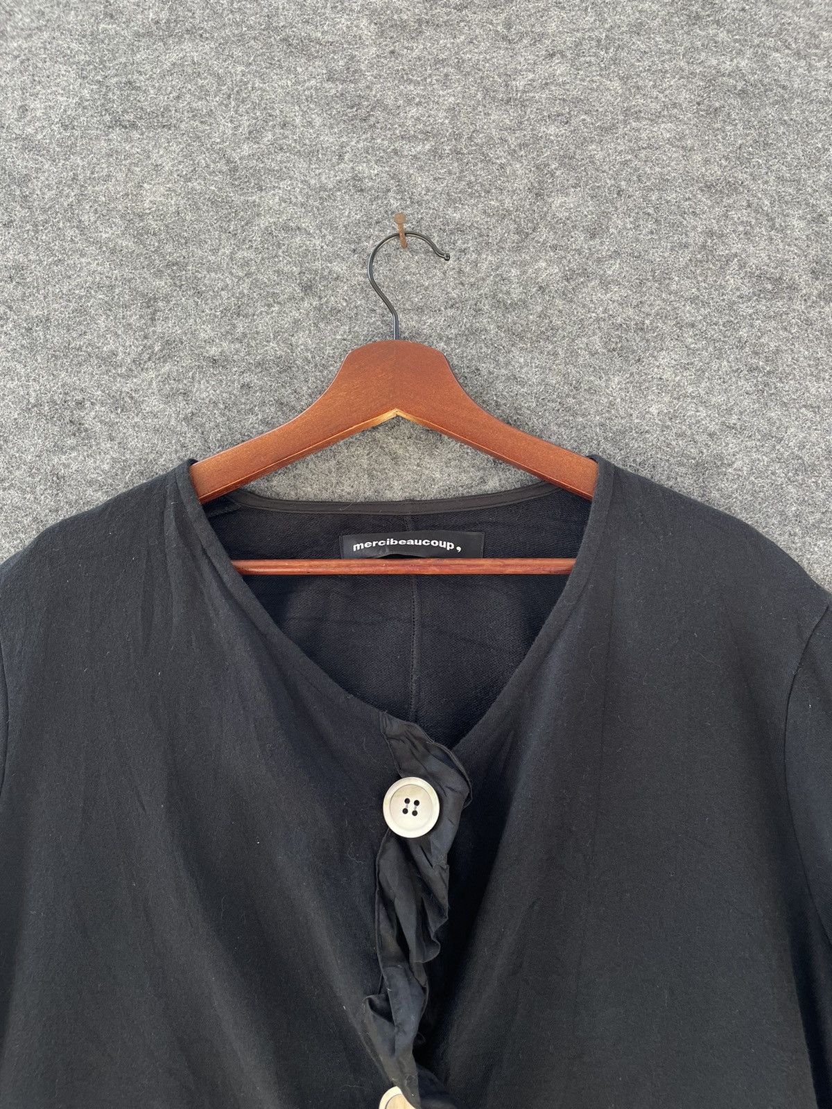 Issey Miyake ISSEY MIYAKE MERCIBEAUCOP CROP TOP Size S / US 4 / IT 40 - 2 Thumbnail