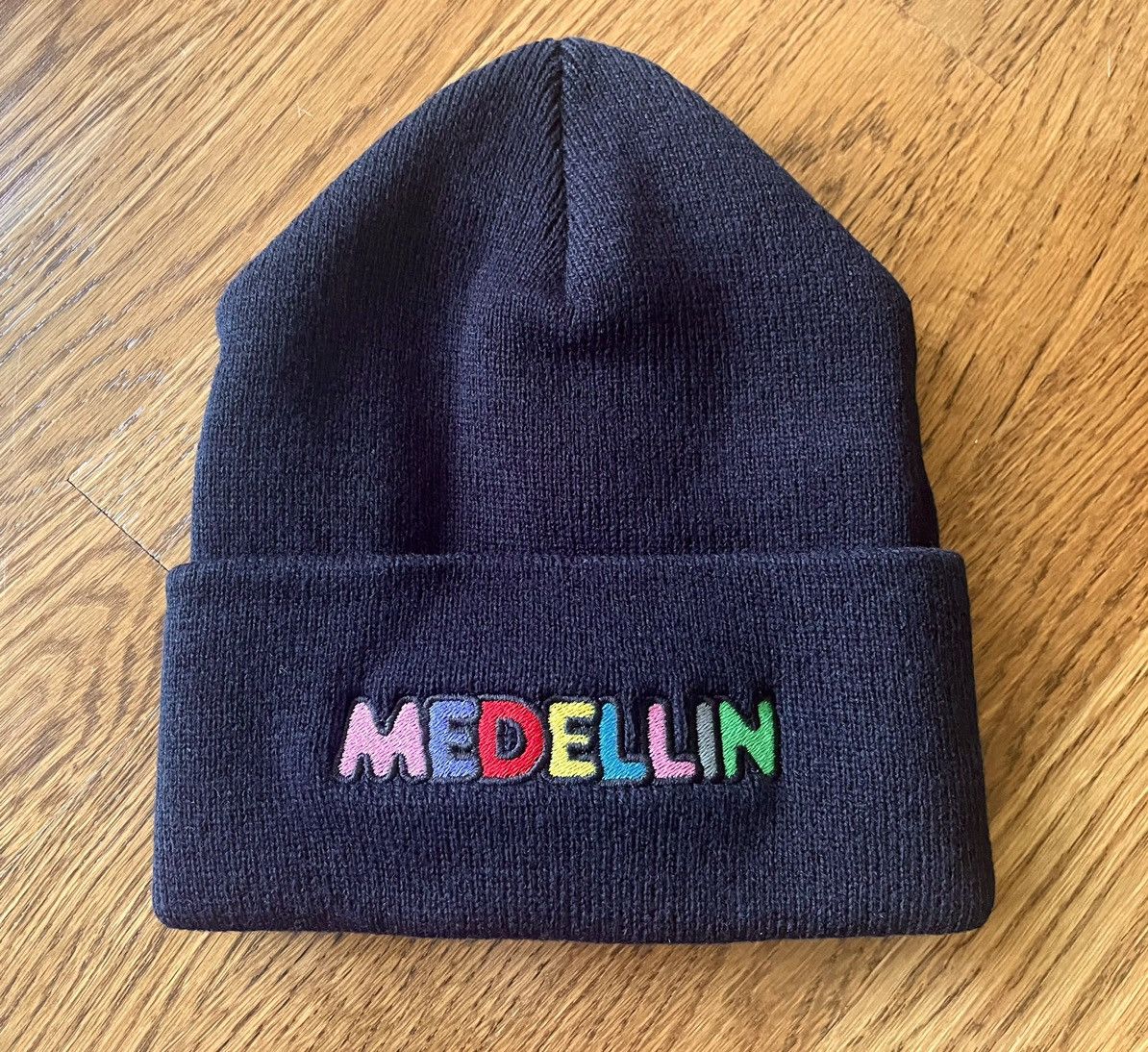 J Balvin × Takashi Murakami Black Medellin Beanie 1 2 New Era Basic Blanco Cuff Knit Hat Size ONE SIZE - 3 Thumbnail