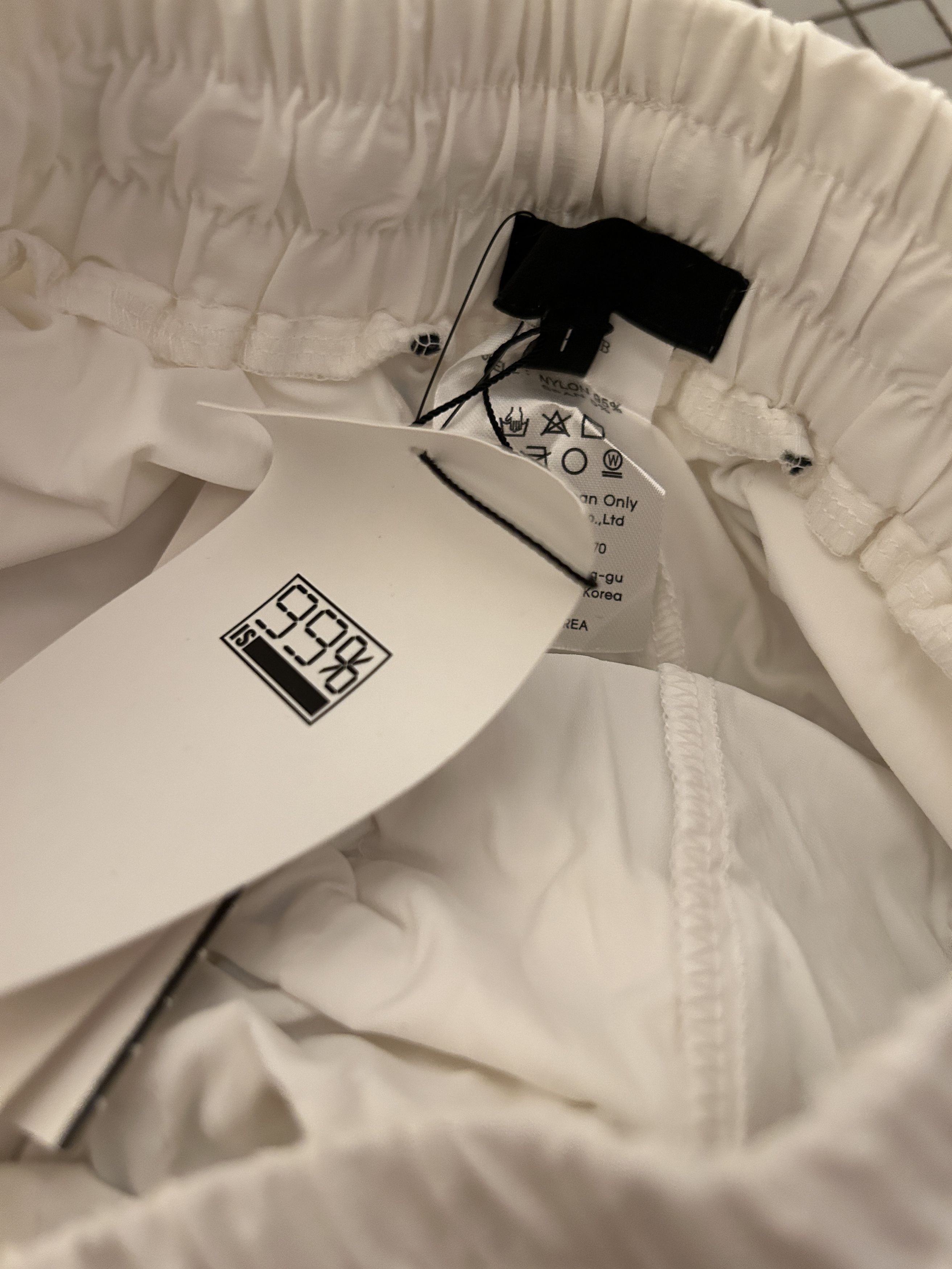 99%IS- GOBCHANG DRAWSTRINGS TOGGLED SHELL TROUSERS White bungee Size US 30 / EU 46 - 5 Thumbnail