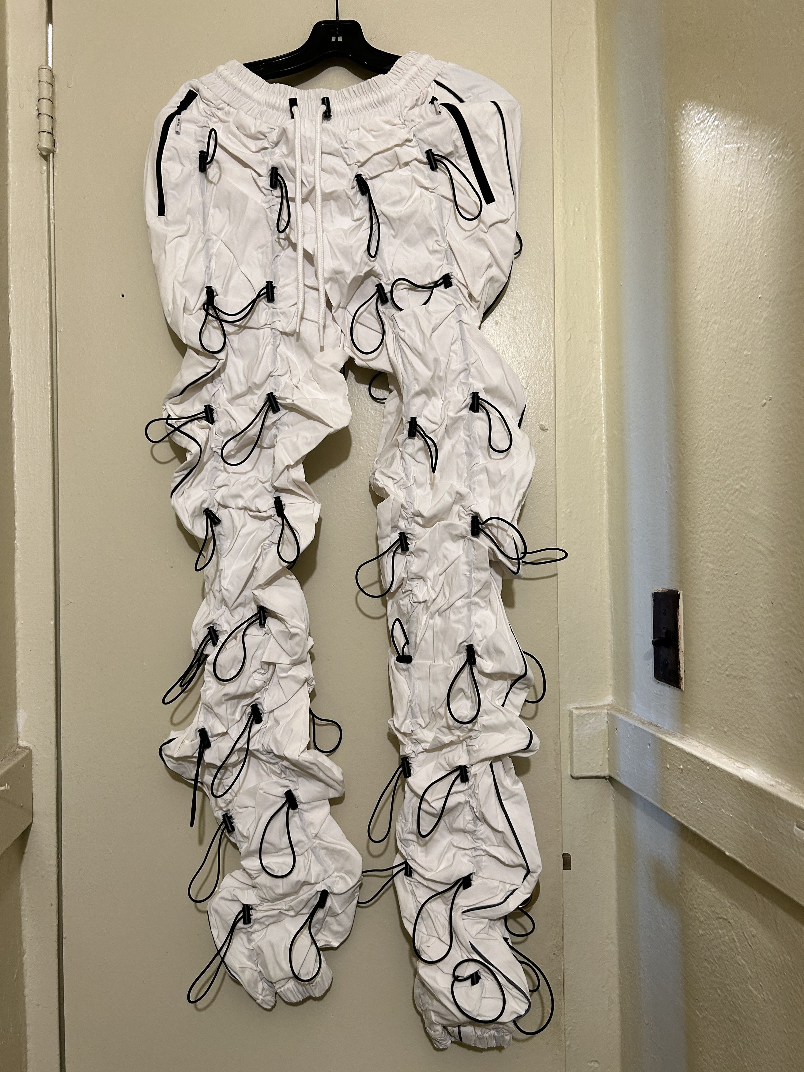99%IS- GOBCHANG DRAWSTRINGS TOGGLED SHELL TROUSERS White bungee Size US 30 / EU 46 - 2 Thumbnail