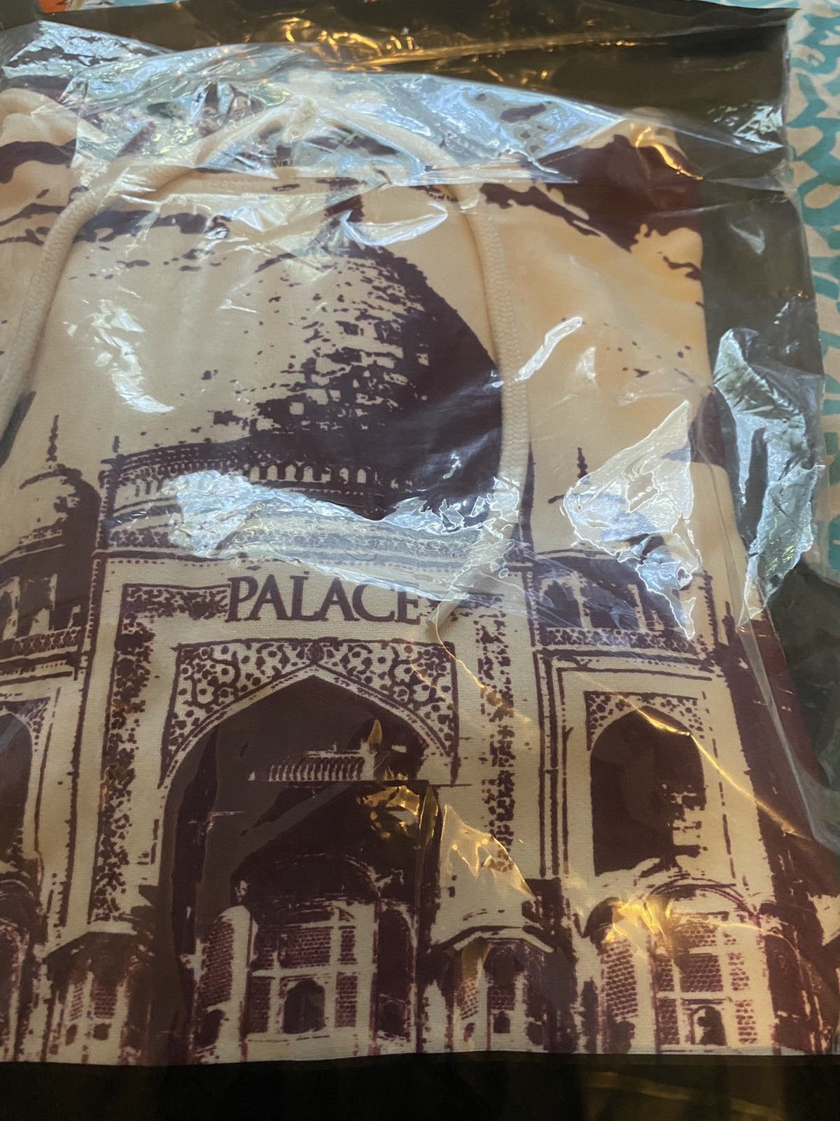 Palace Palace Mega Palace Hood Soft White XL Size US XL / EU 56 / 4 - 6 Thumbnail