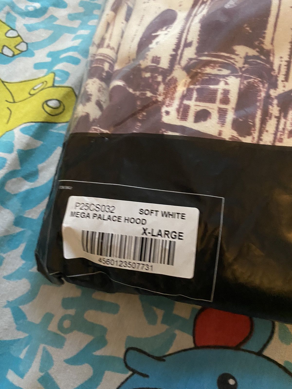 Palace Palace Mega Palace Hood Soft White XL Size US XL / EU 56 / 4 - 5 Thumbnail