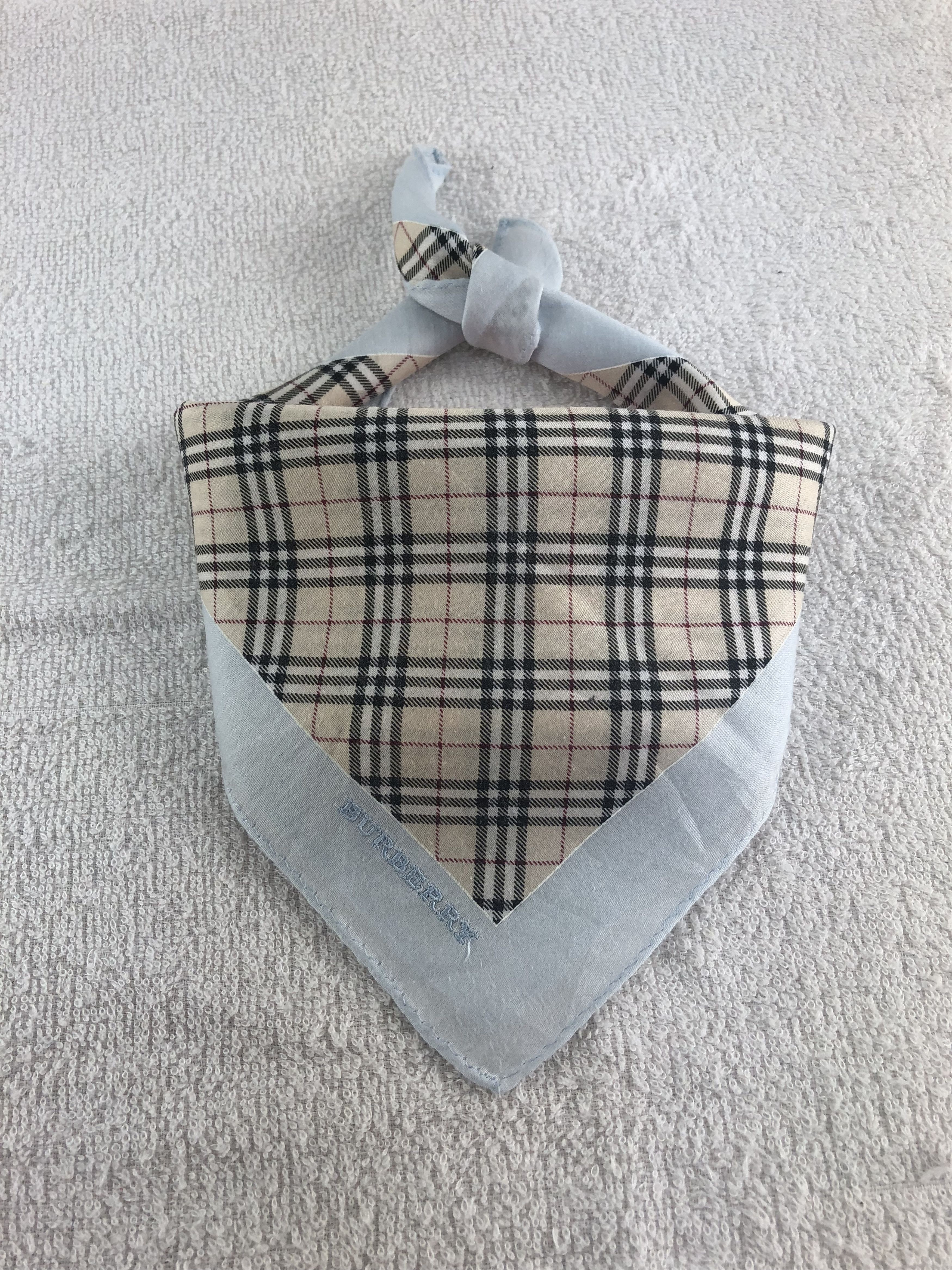Burberry Burberry Mini Handkerchief / Bandana / Neckerchief C121 Size ONE SIZE - 1 Thumbnail