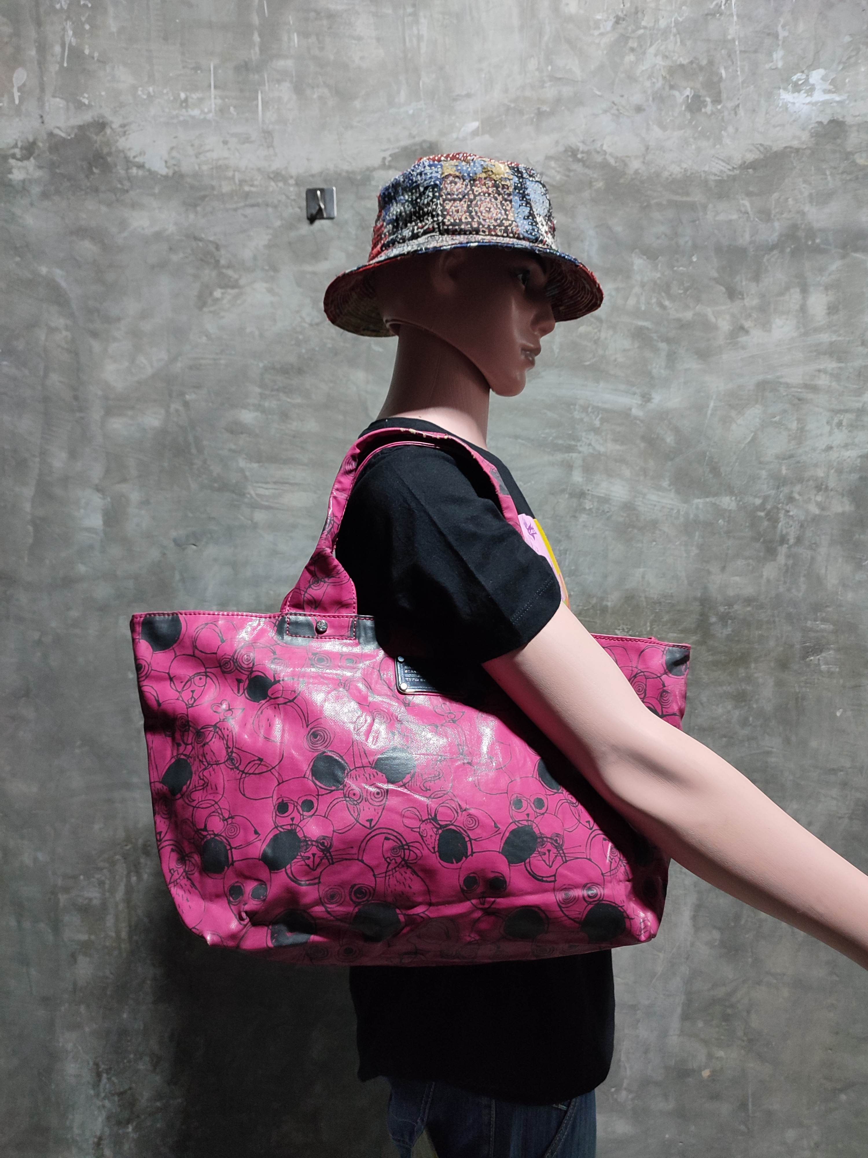 Marc Jacobs × Marc by Marc Jacobs Marc By Marc Jacob Fullprint Pink Mouse Cartoon Tote bag Size ONE SIZE - 3 Thumbnail
