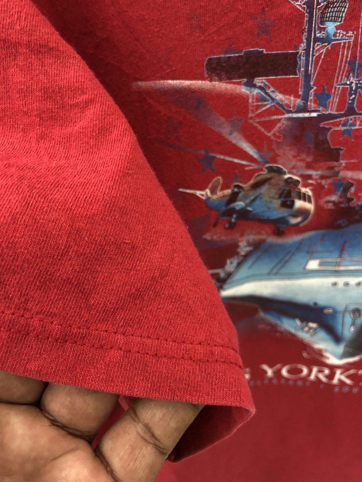 Delta × Vintage Vintage USS YORKTOWN very nice printed tees Size US L / EU 52-54 / 3 - 7 Thumbnail