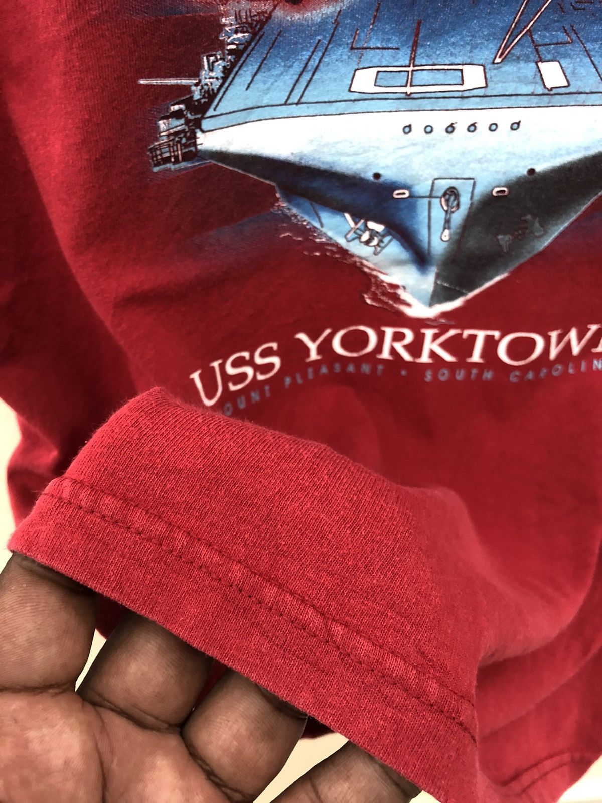 Delta × Vintage Vintage USS YORKTOWN very nice printed tees Size US L / EU 52-54 / 3 - 6 Thumbnail