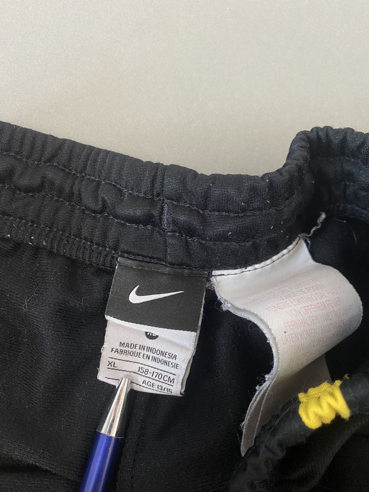 Nike × Vintage Nike vintage black / yellow track pants small swoosh 2000s Size US 30 / EU 46 - 5 Thumbnail