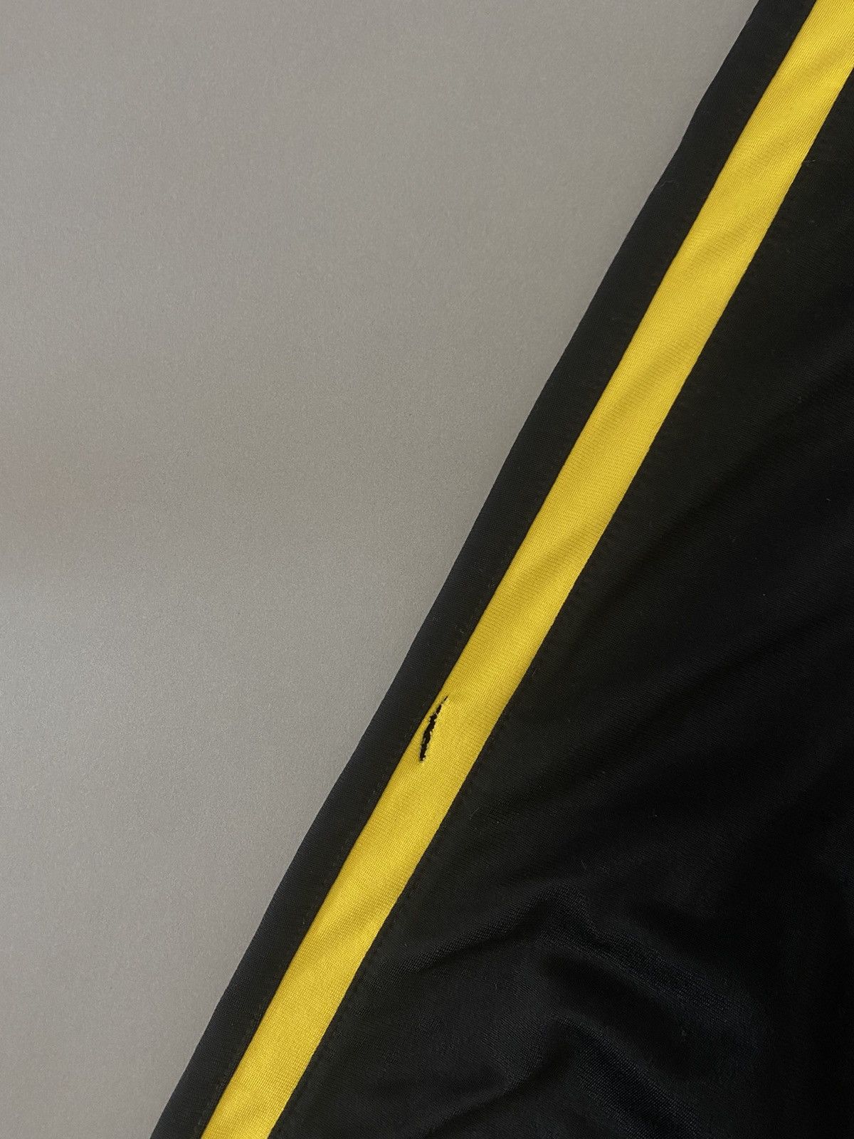 Nike × Vintage Nike vintage black / yellow track pants small swoosh 2000s Size US 30 / EU 46 - 3 Thumbnail