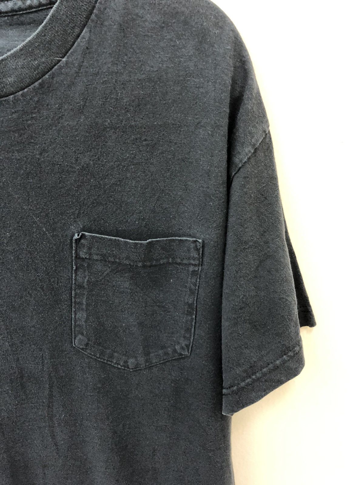 Vintage Vtg UAW UNION PEOPLE America Needs Them single pocket tees Size US L / EU 52-54 / 3 - 8 Thumbnail