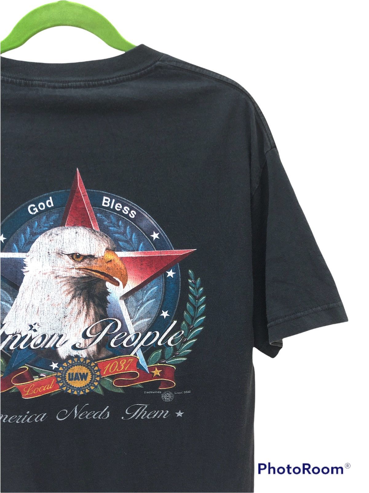 Vintage Vtg UAW UNION PEOPLE America Needs Them single pocket tees Size US L / EU 52-54 / 3 - 3 Thumbnail