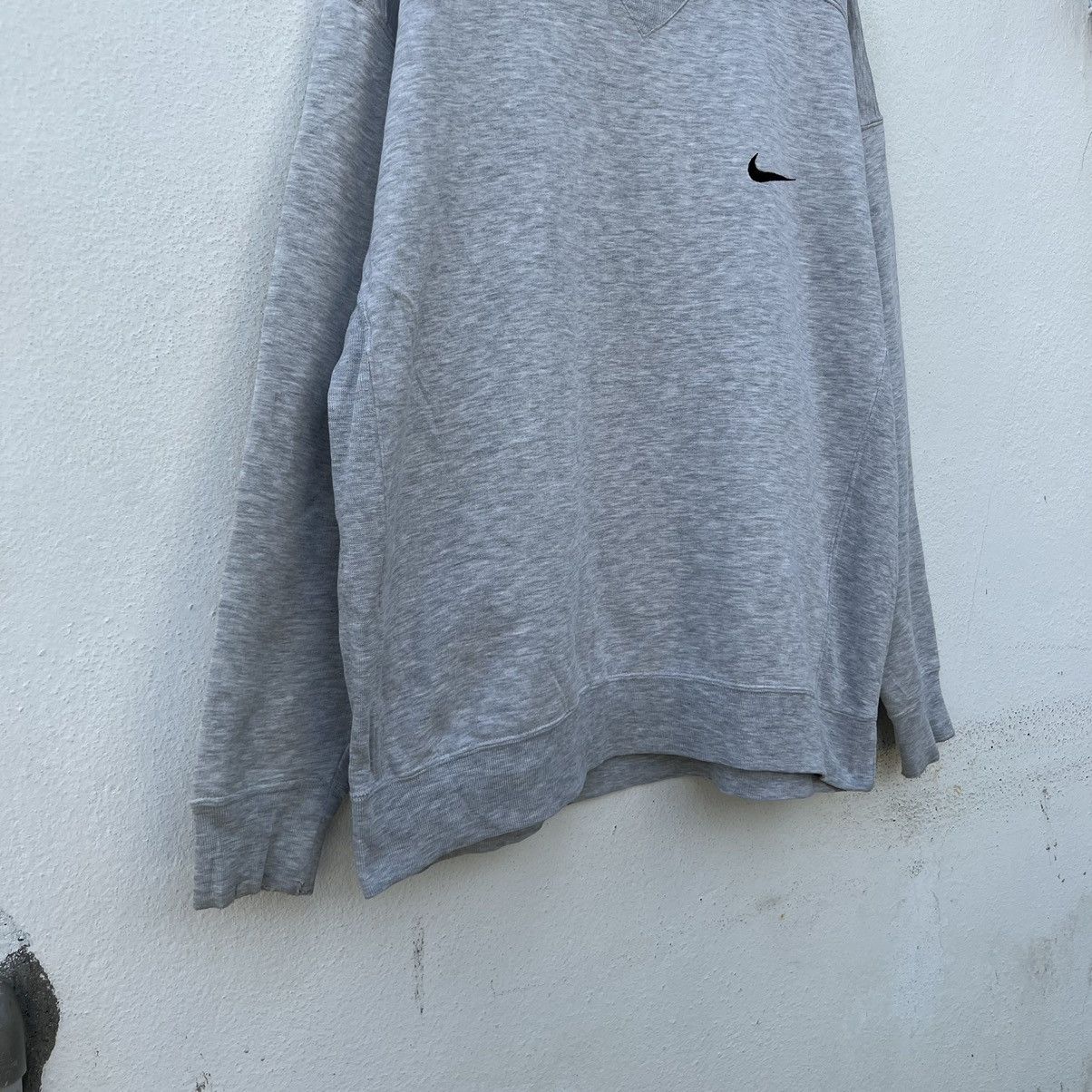 Nike VINTAGE NIKE SMALL SWOOSH SWEATSHIRT Size US L / EU 52-54 / 3 - 4 Thumbnail