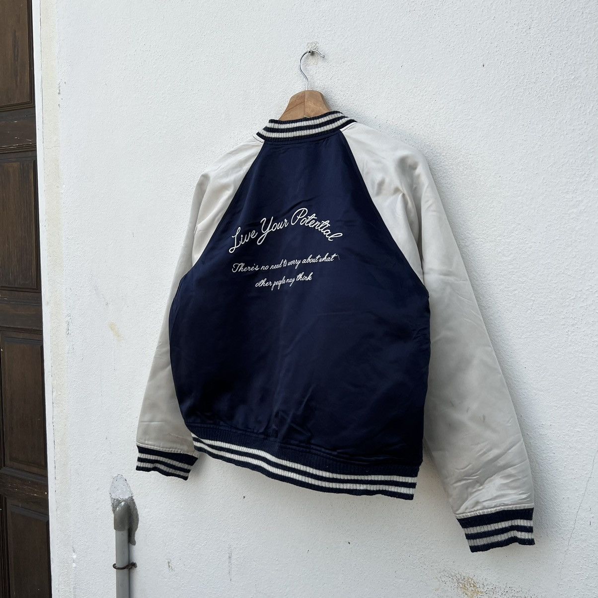 Japanese Brand VINTAGE COLZA SUKAJAN JACKET BIG LOGO Size US L / EU 52-54 / 3 - 9 Thumbnail