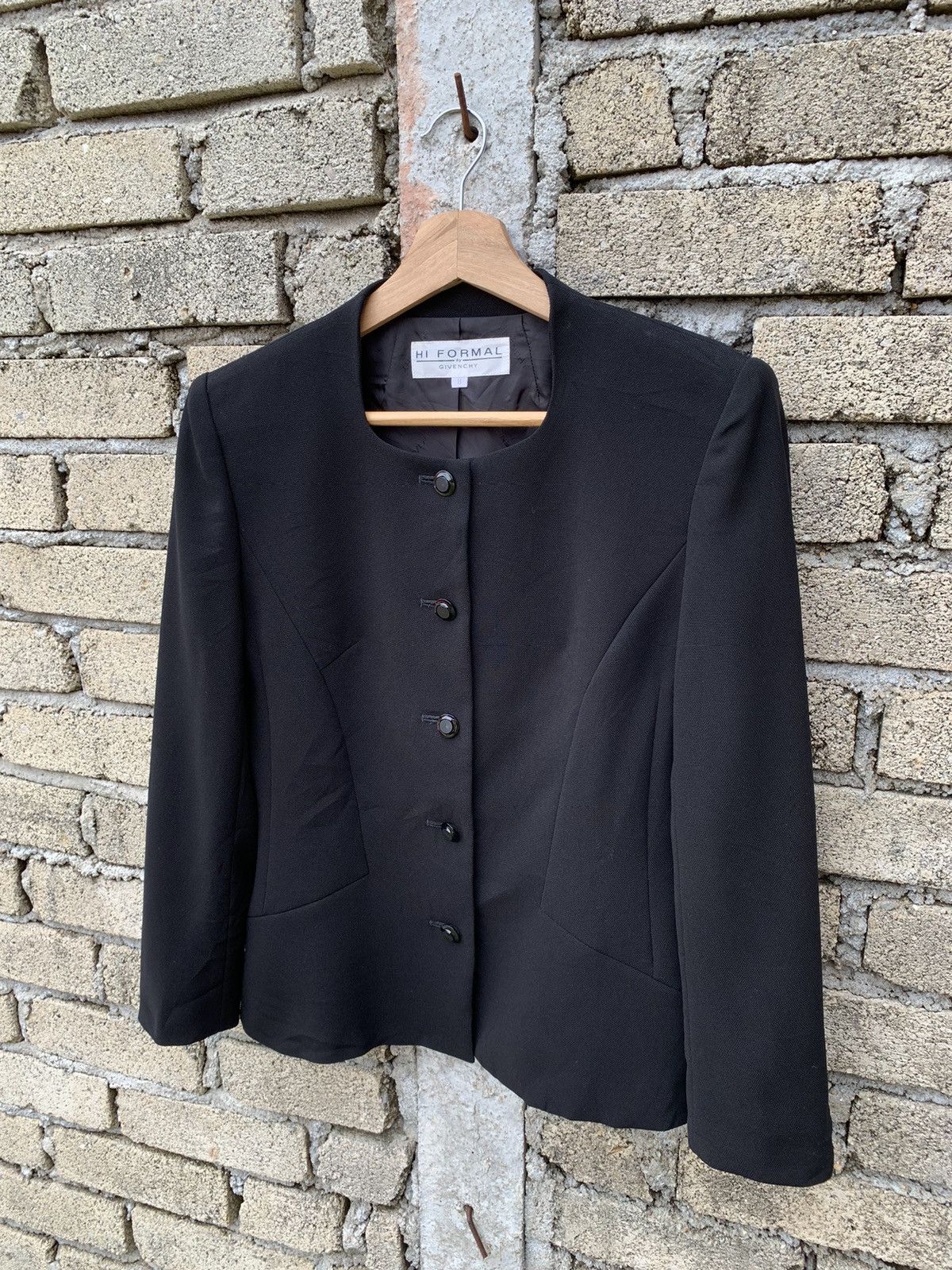 【関税＆送料込み】Givenchy Blazer With Pleated Back Givenchy Blazers for Women | NET-A-PORTER