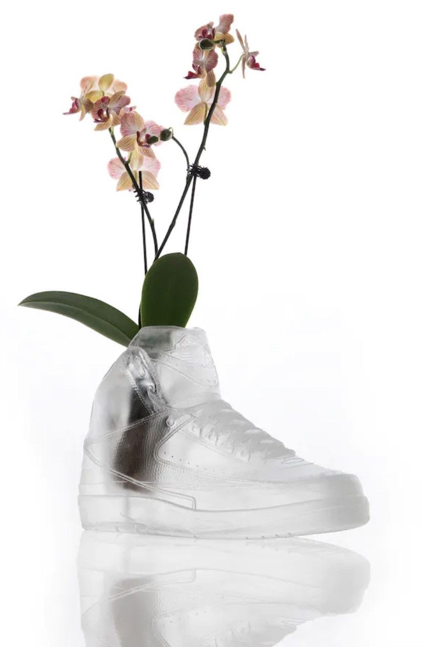 Mr. Flower Fantastic Jordan 2 Planter
