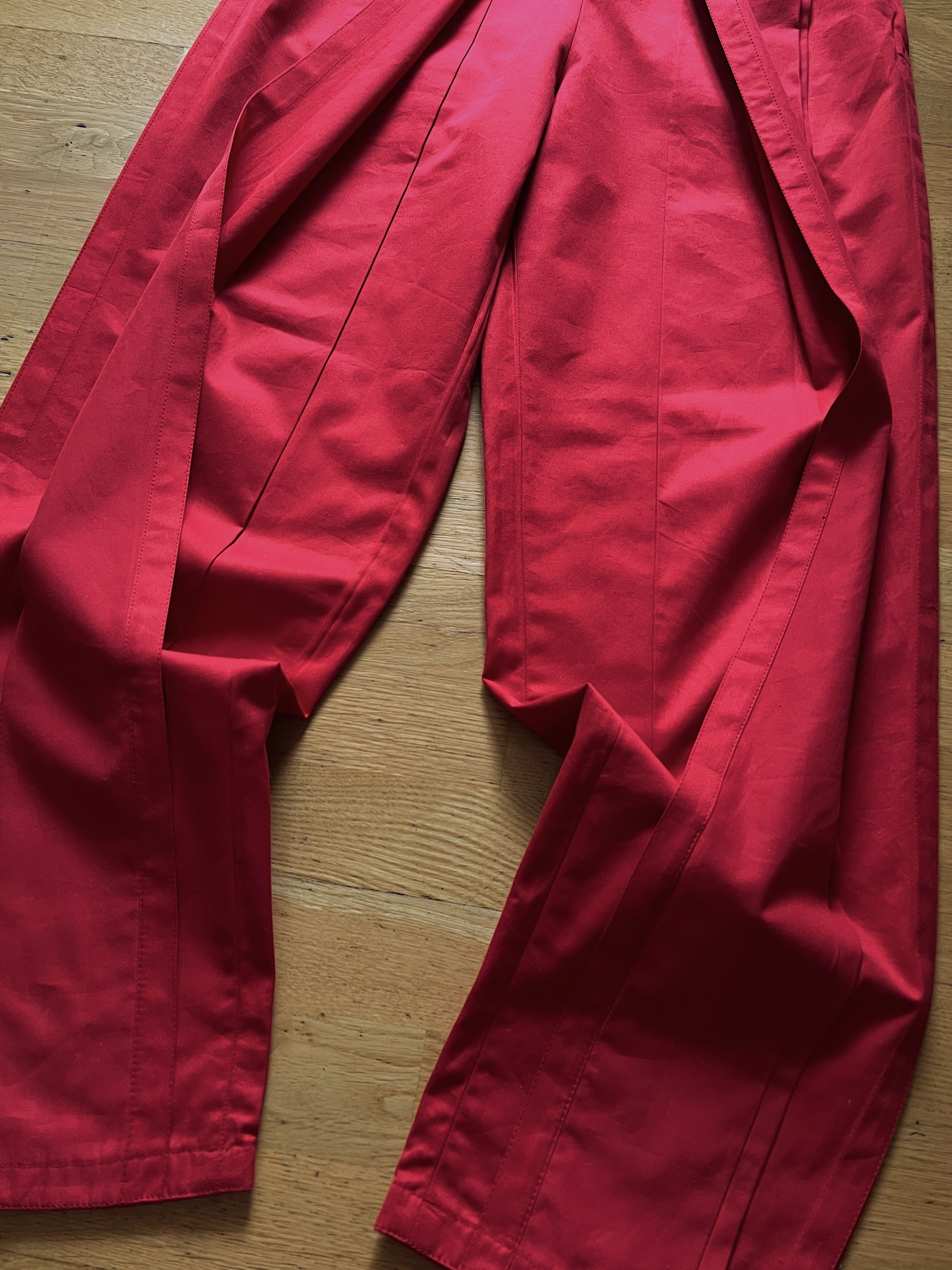 Versace 90s Gianni Versace Pleated Baggy Cotton Pants Trousers Size 27" / US 4 / IT 40 - 10 Thumbnail