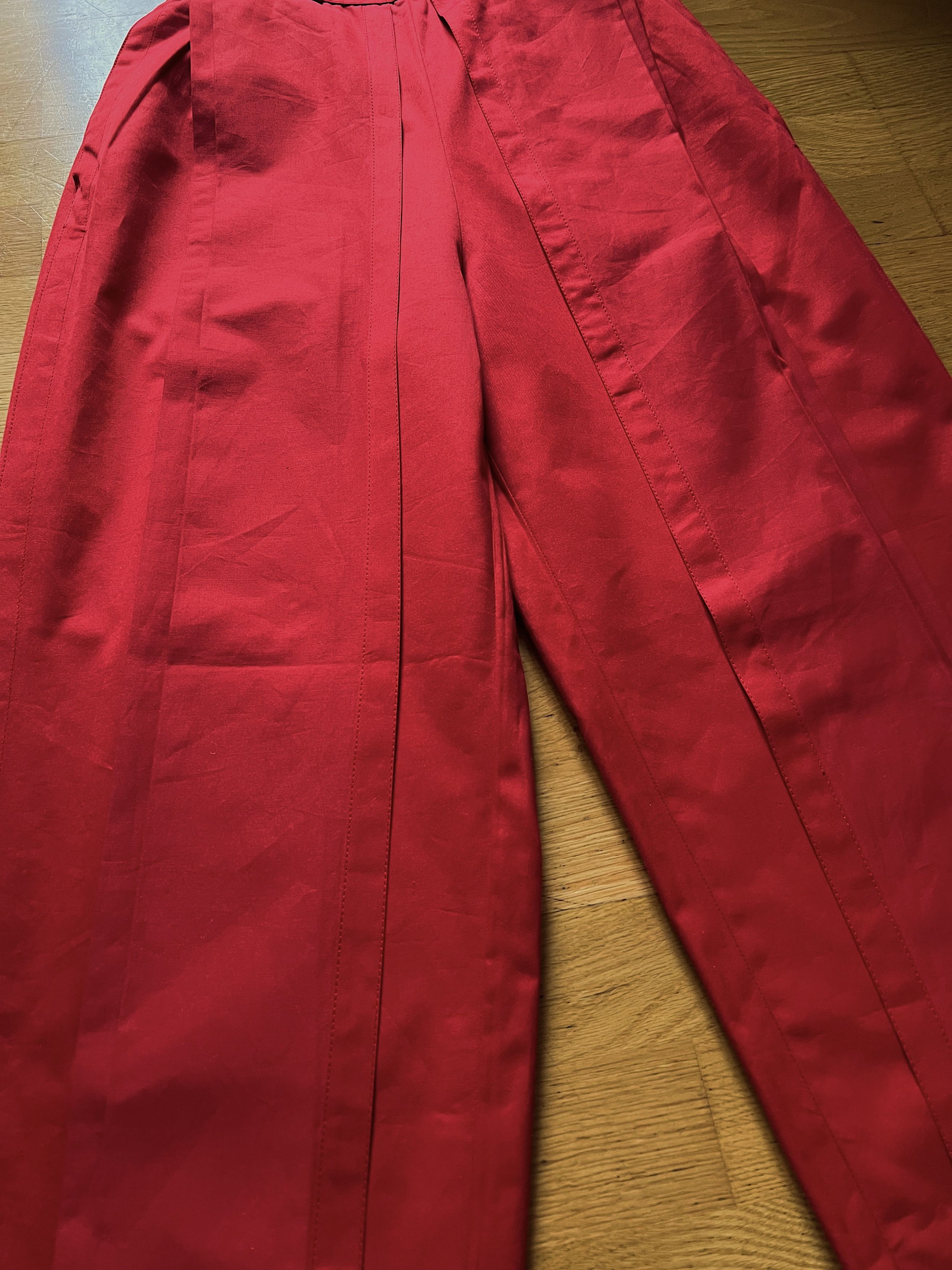 Versace 90s Gianni Versace Pleated Baggy Cotton Pants Trousers Size 27" / US 4 / IT 40 - 9 Thumbnail