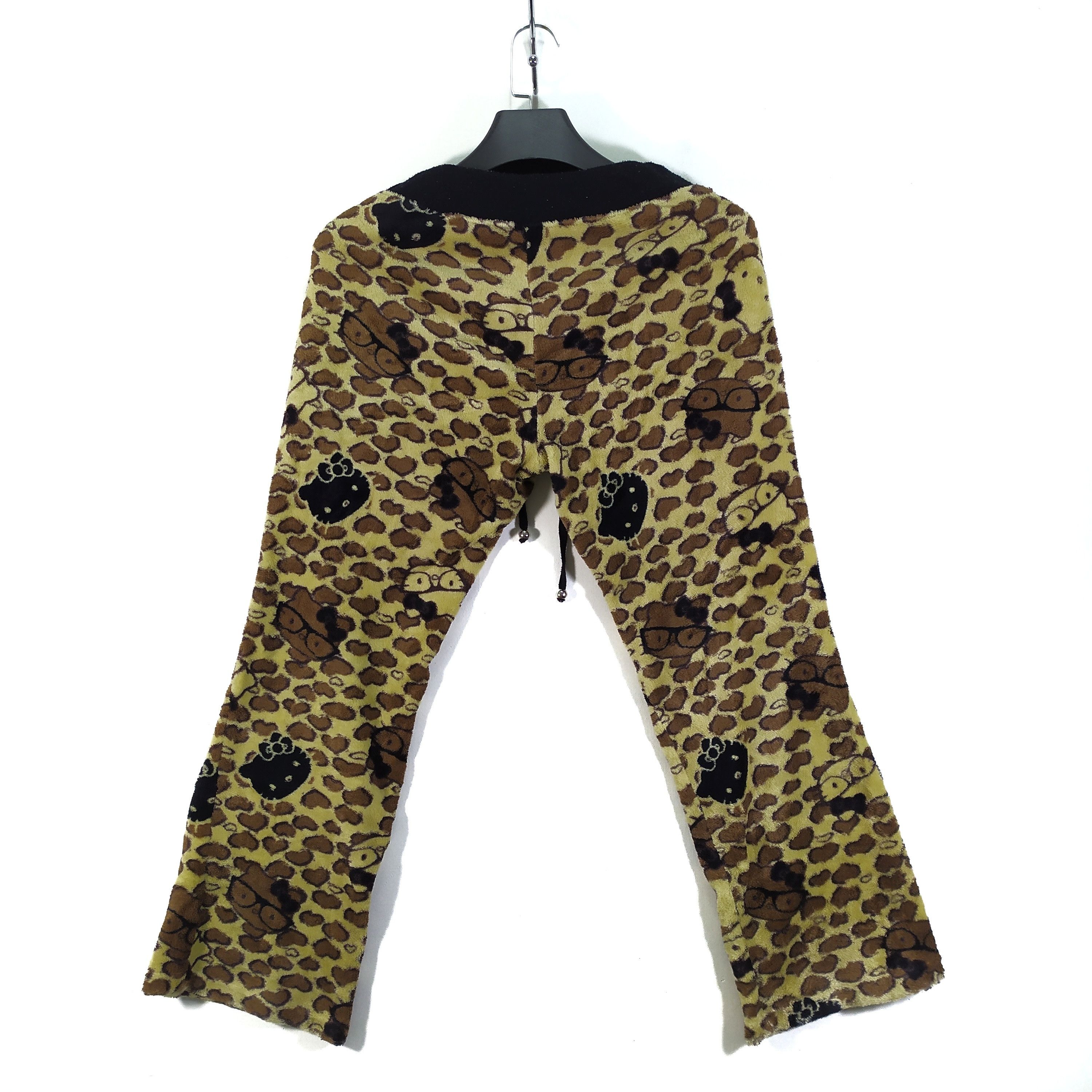 Japanese Brand HELLO KITTY Fullprint Hooded Fleece Sets #68-004 Size M / US 6-8 / IT 42-44 - 13 Thumbnail